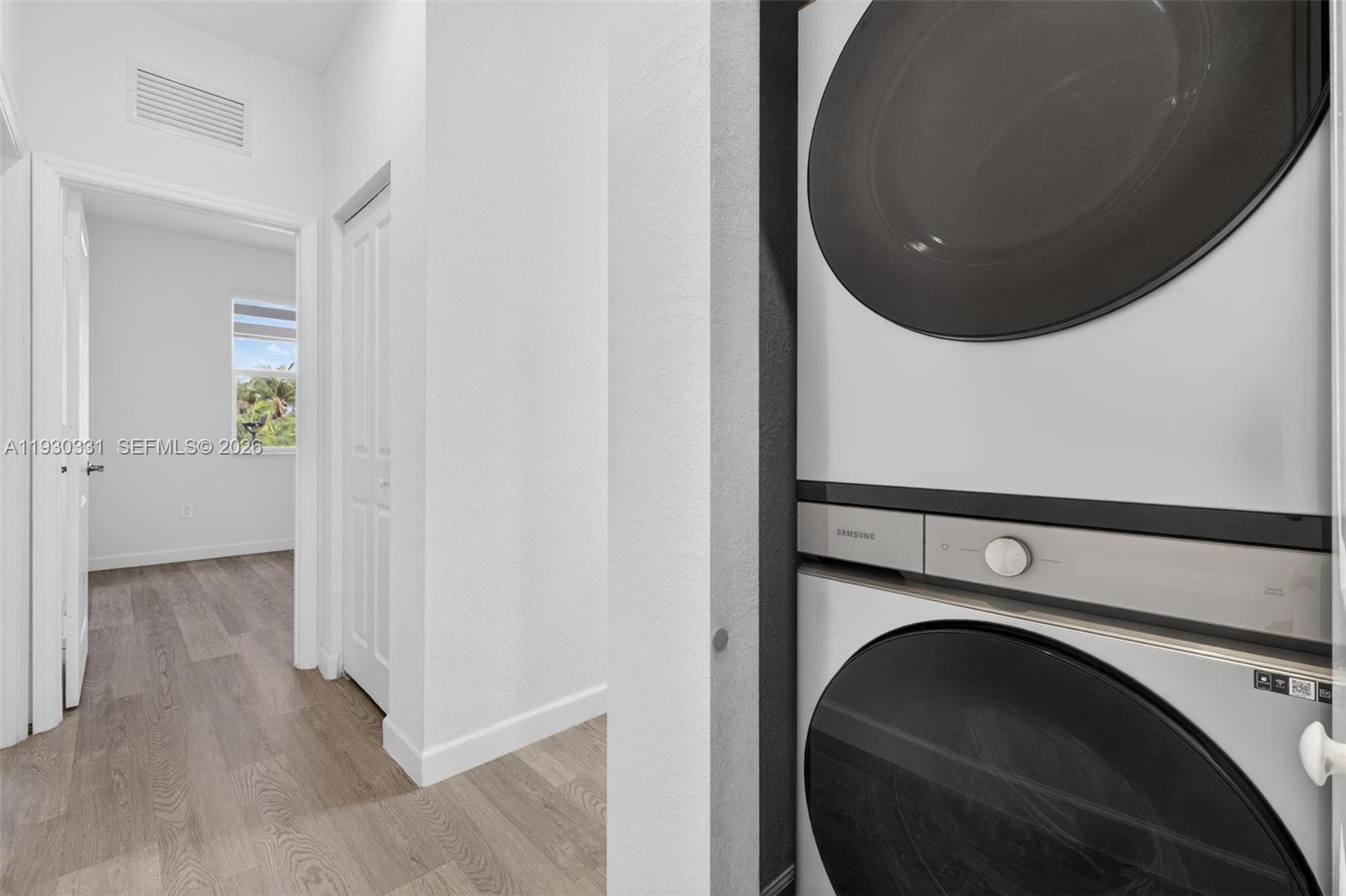 DOWN SOUTH - Residential Lease