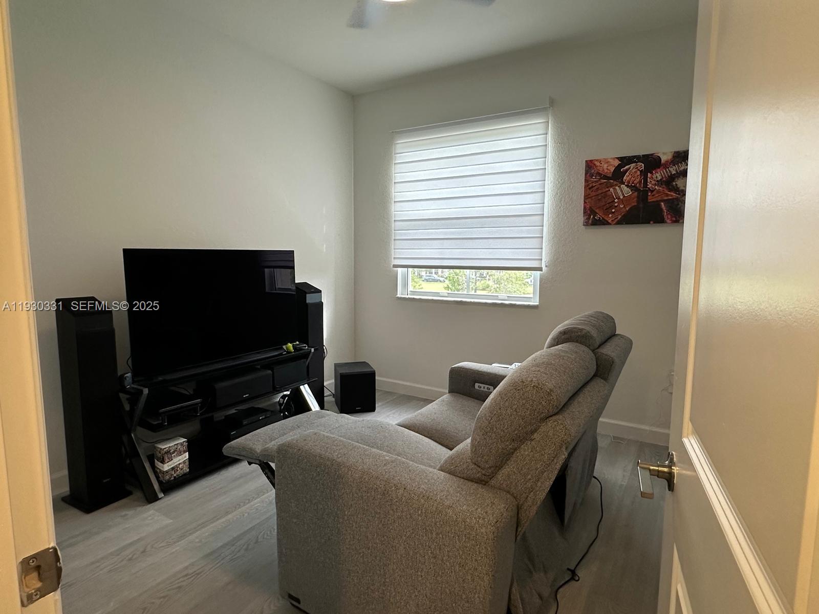 DOWN SOUTH - Residential Lease