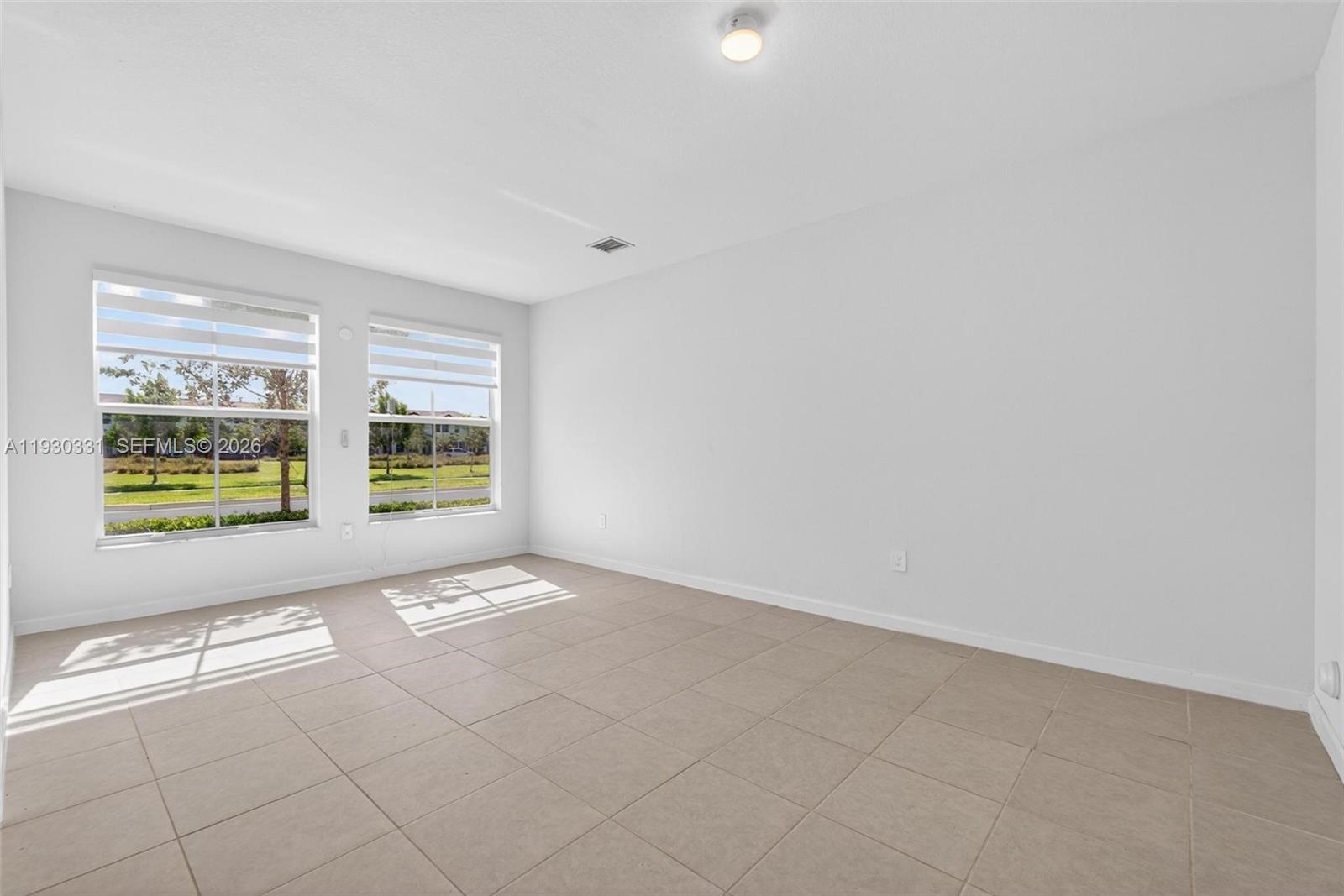 DOWN SOUTH - Residential Lease