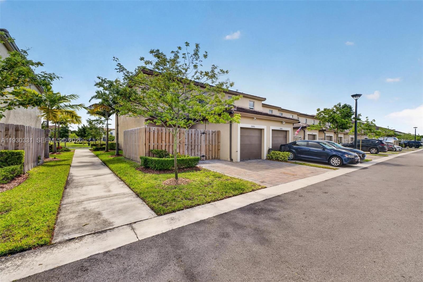 DOWN SOUTH - Residential Lease