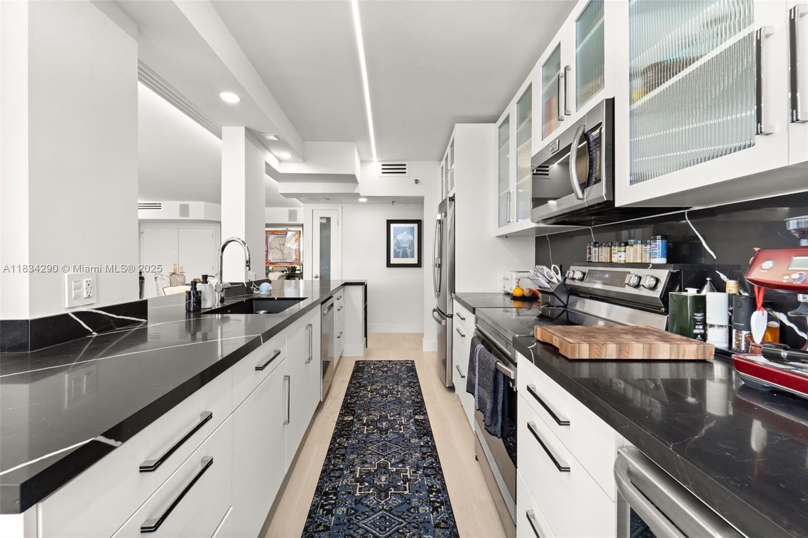 NINE ISLAND AVENUE CONDO - Residential