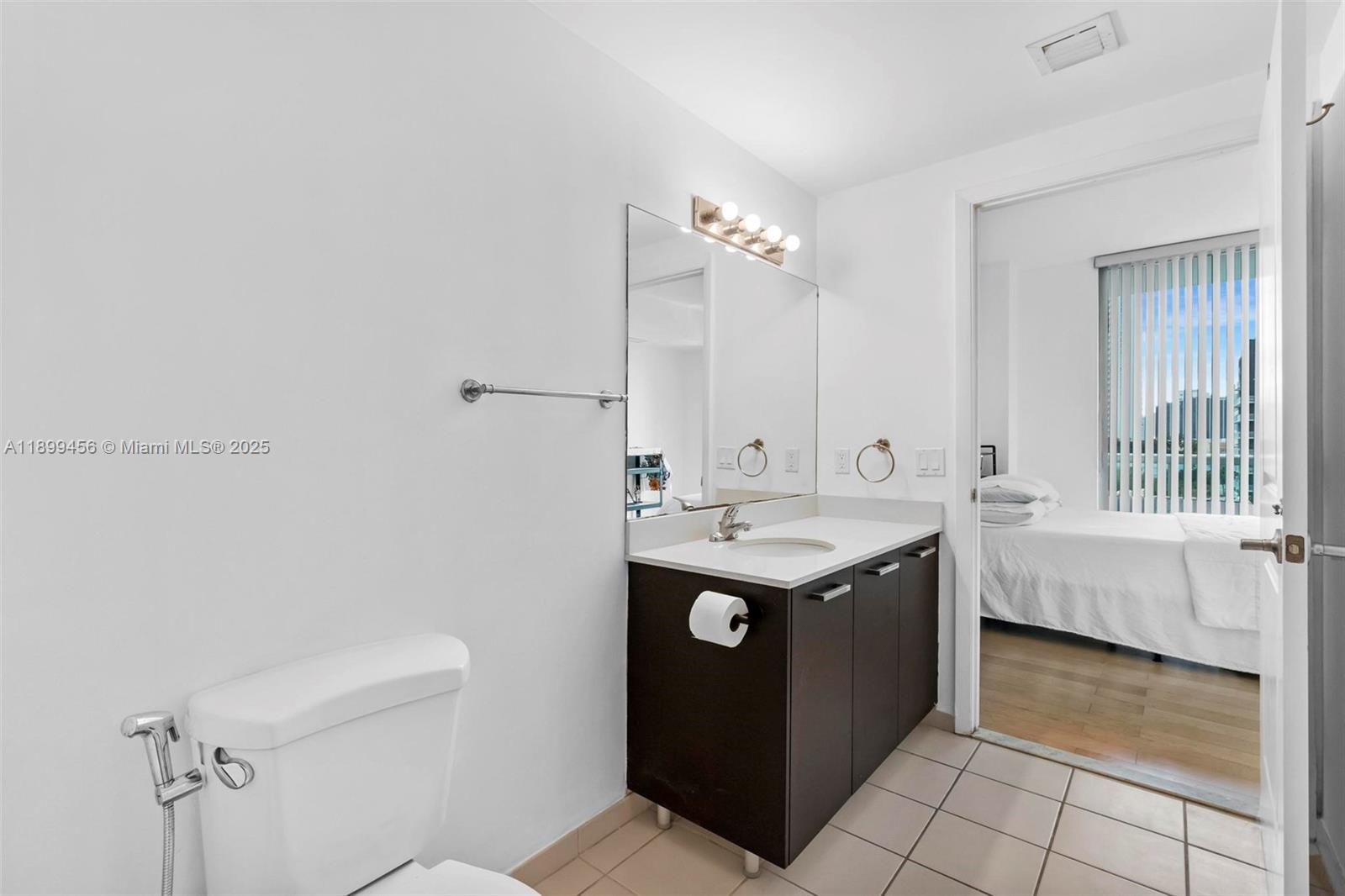 GALLERY ART CONDO - Residential