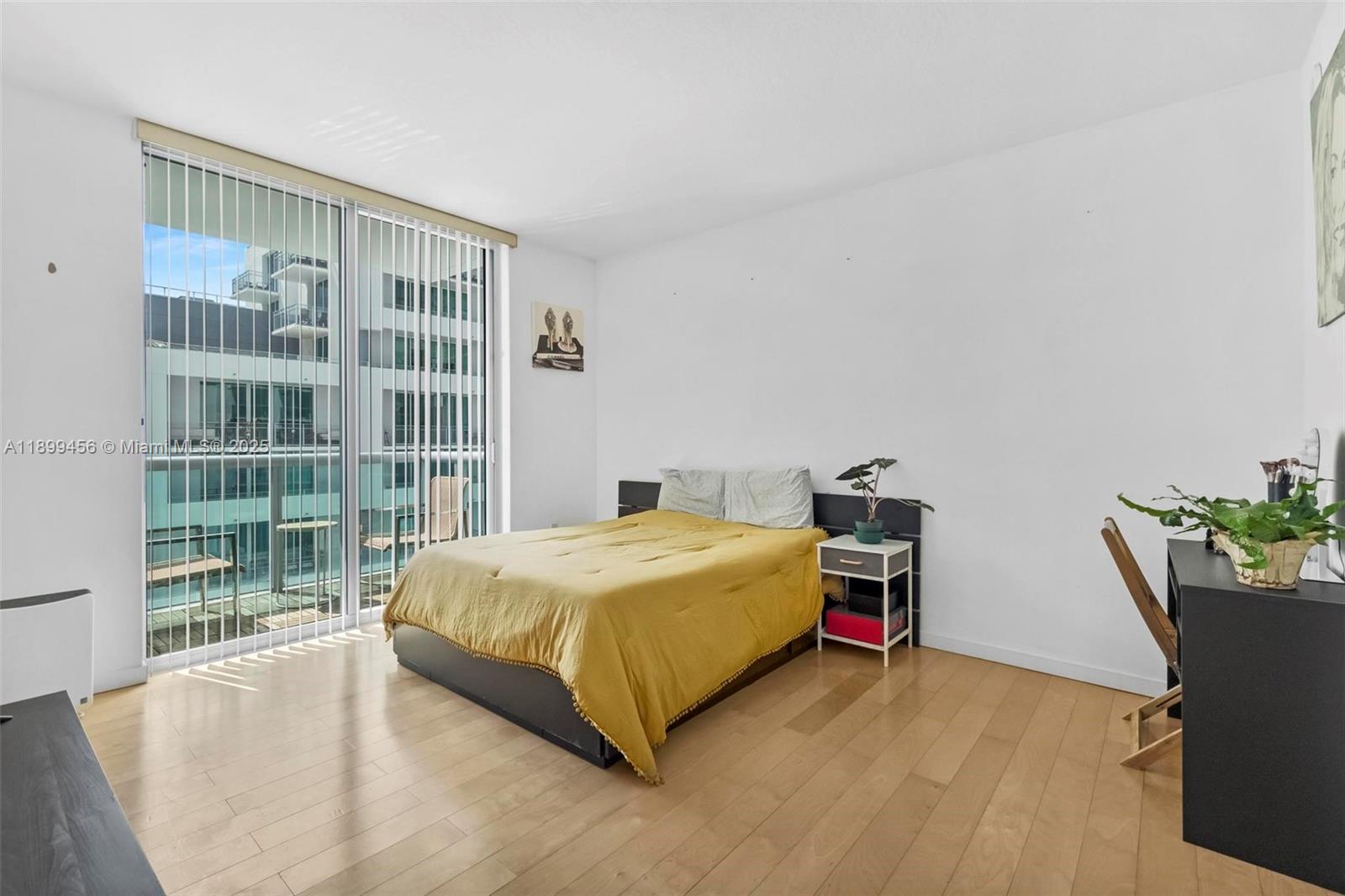 GALLERY ART CONDO - Residential