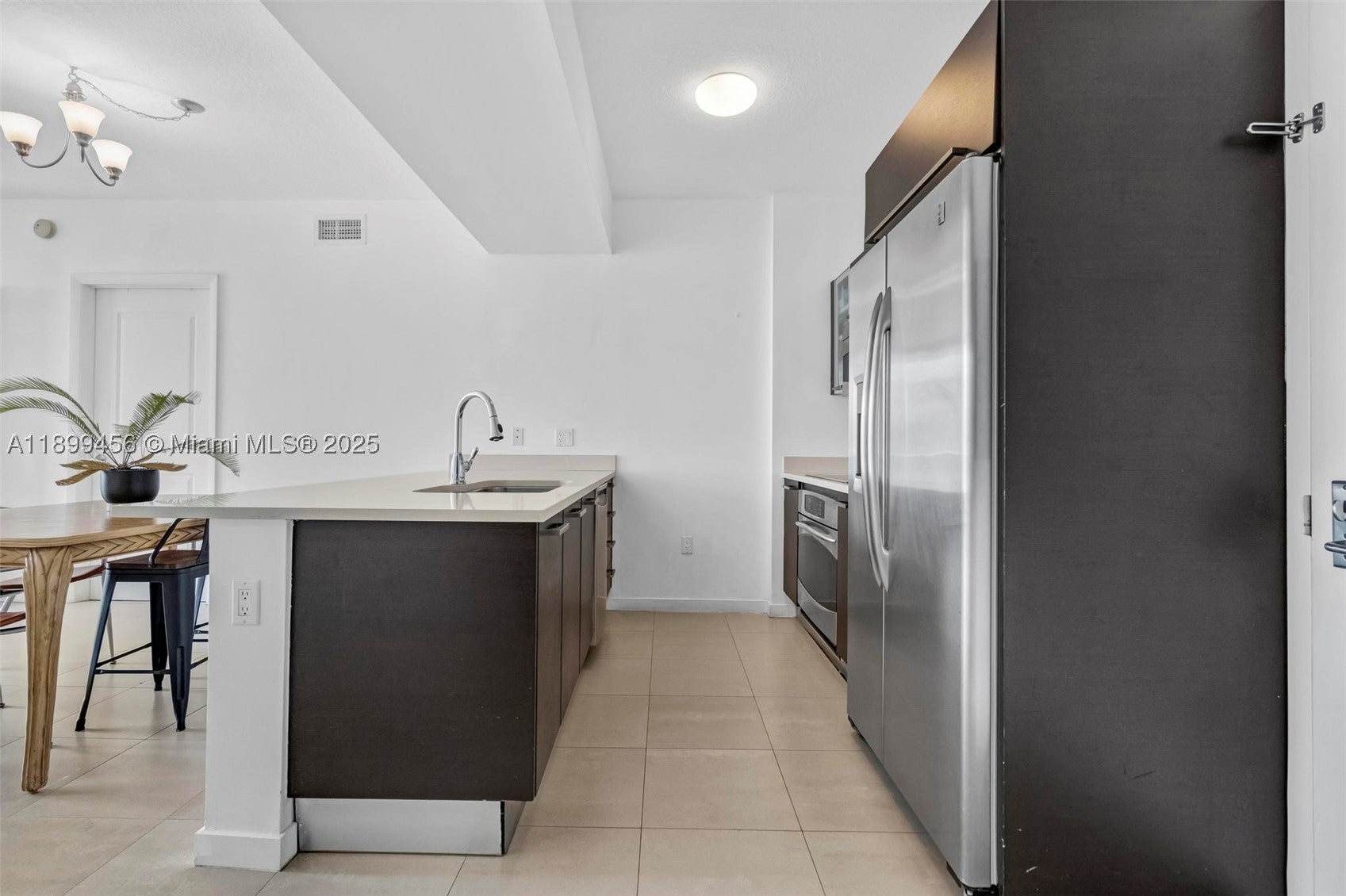 333 NE 24th St 812