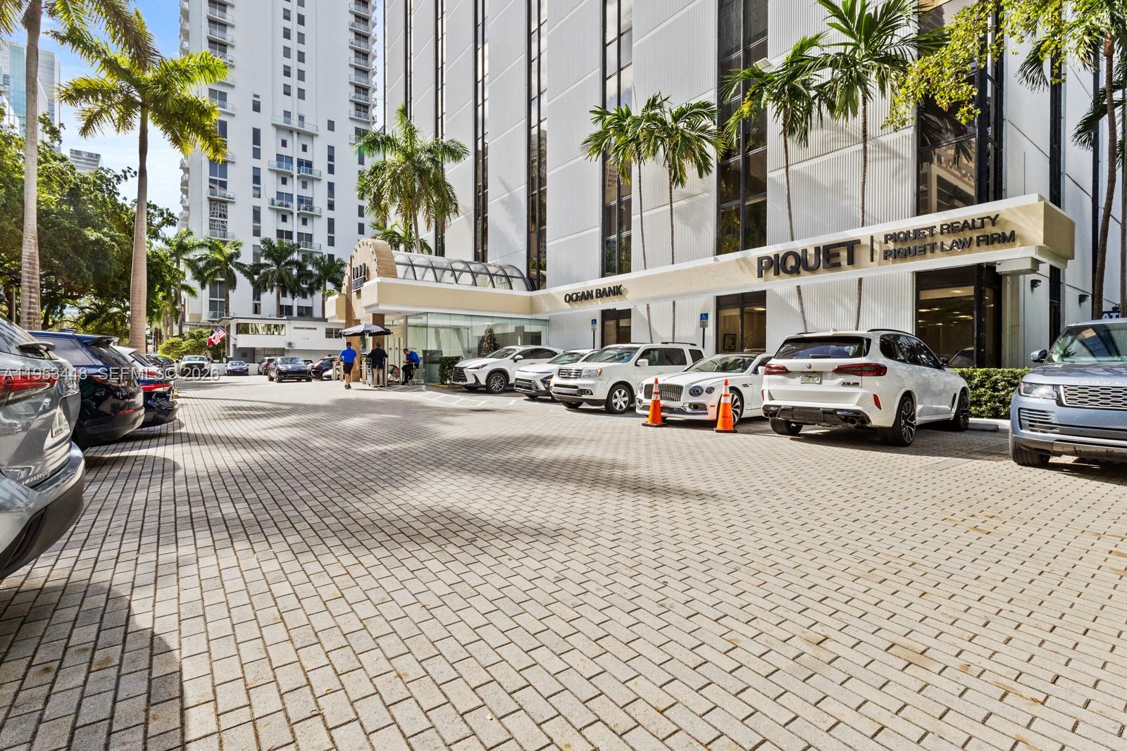 1000 Brickell Ave 11E