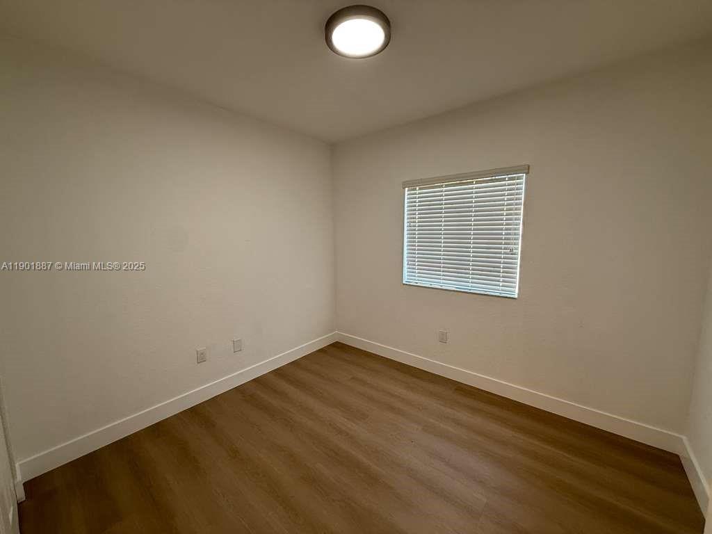 EUREKA PALM GARDEN - Residential