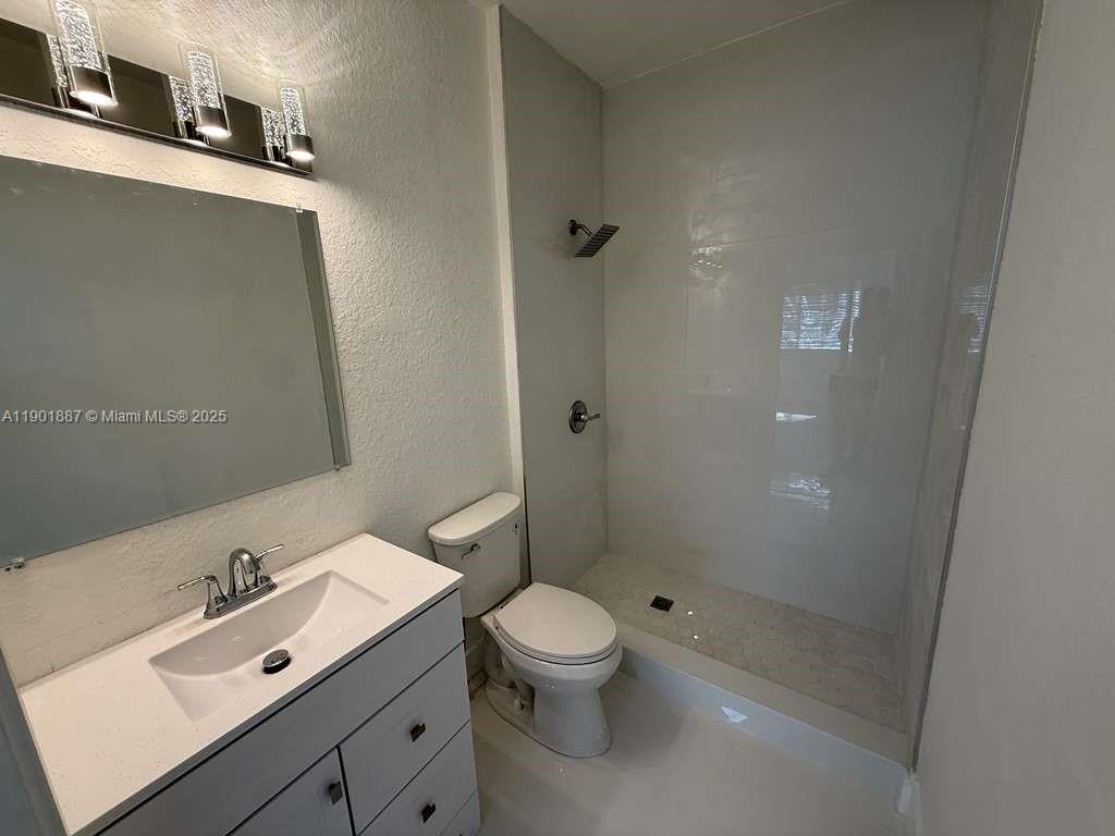 EUREKA PALM GARDEN - Residential