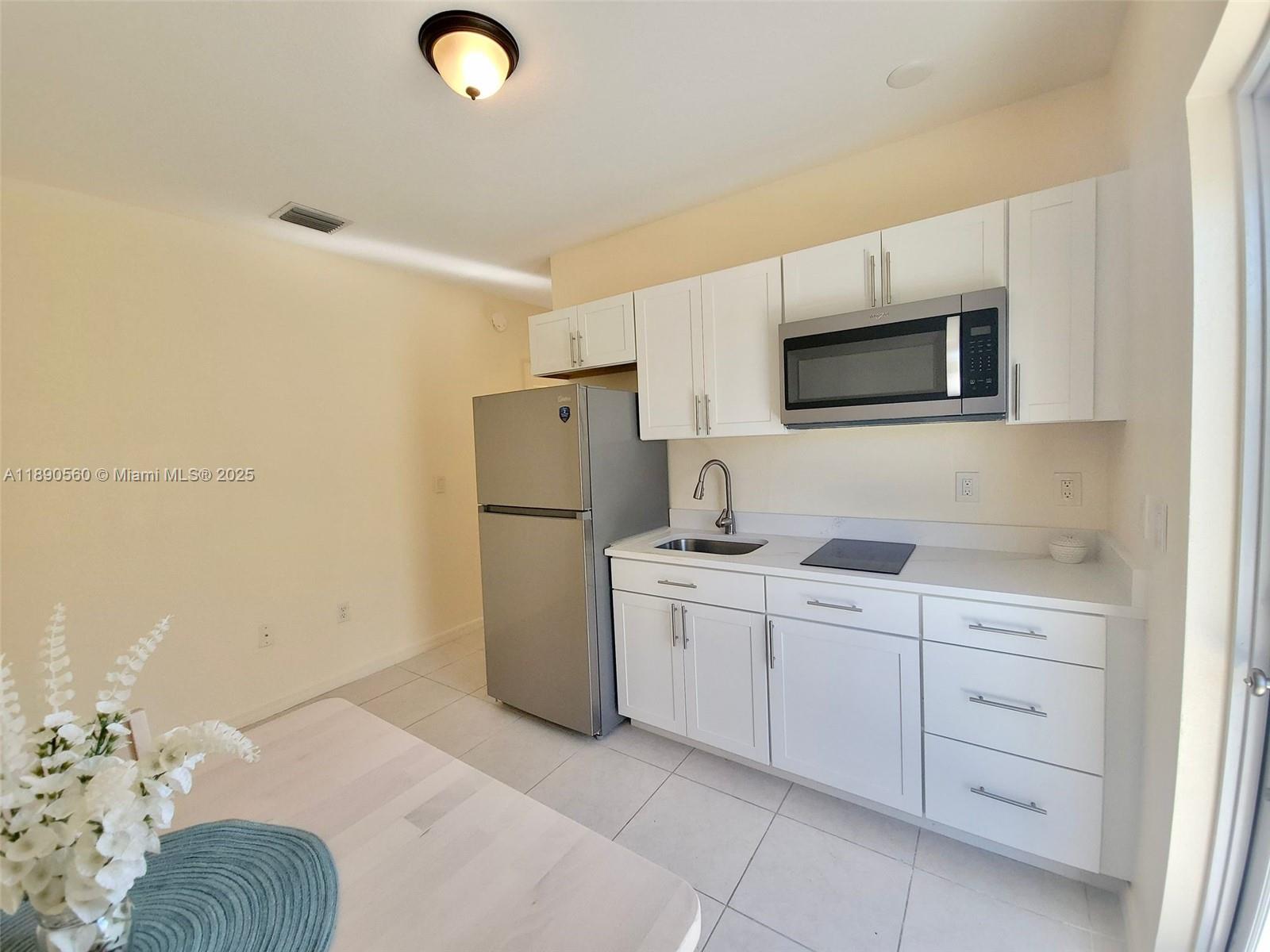 7941 NW 14th Pl 7941