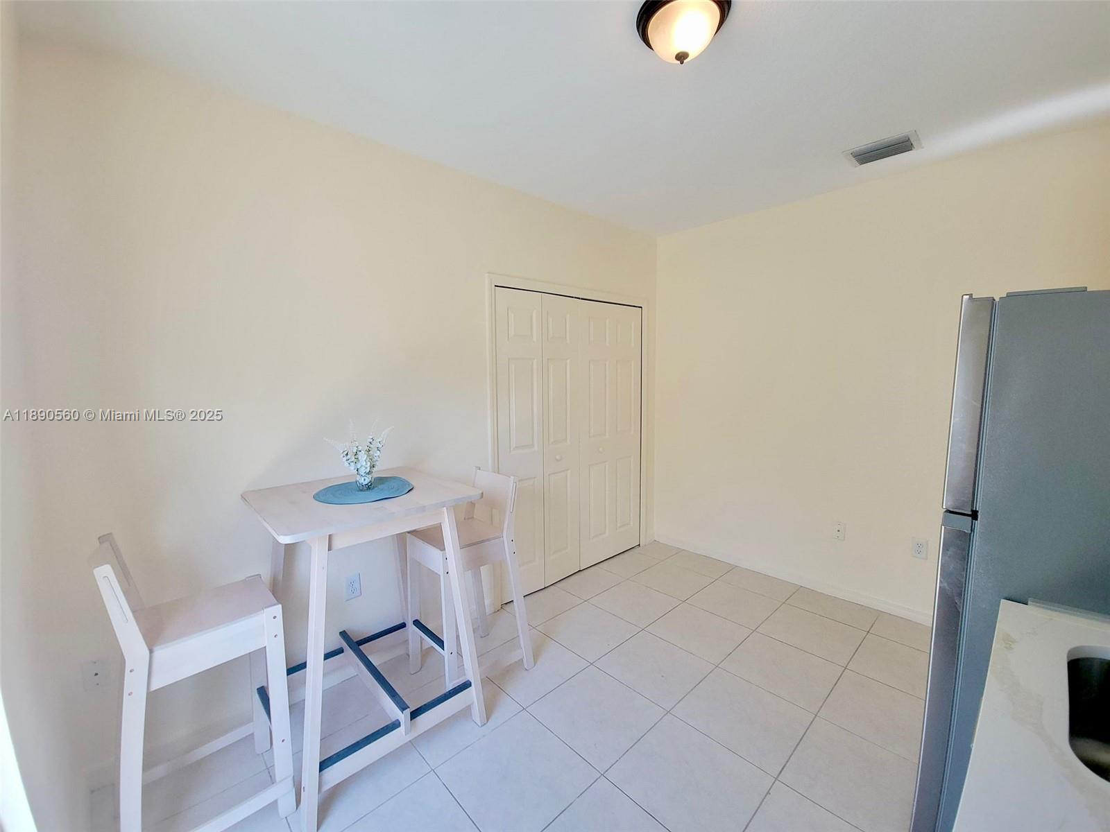 7941 NW 14th Pl 7941