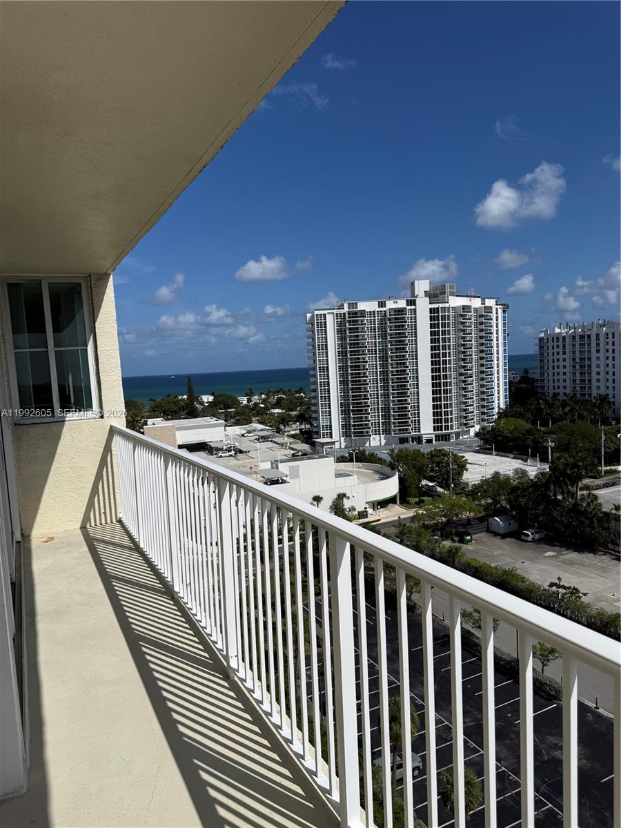 TIDES AT BRIDGESIDE SQUAR - Residential