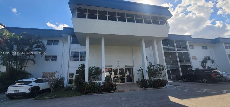 Here is your chance to get this great 1 bedroom 1 bathroom condo the well maintained development Castle Gardens . Enjoy the refreshing air from your screened in patio. This 55+ community has it all! It offers 3 heated pools, a fitness center, saunas, a beautiful theater with shows and dancing, a bowling alley "free of charge", billiard room, library, complimentary water aerobics and so much more. There is even a Complimentary bus that takes residents to the grocery store Monday-Friday. Rentals allowed after first year of ownership. You can lease up to 4 times a year with a 3 month minimum.