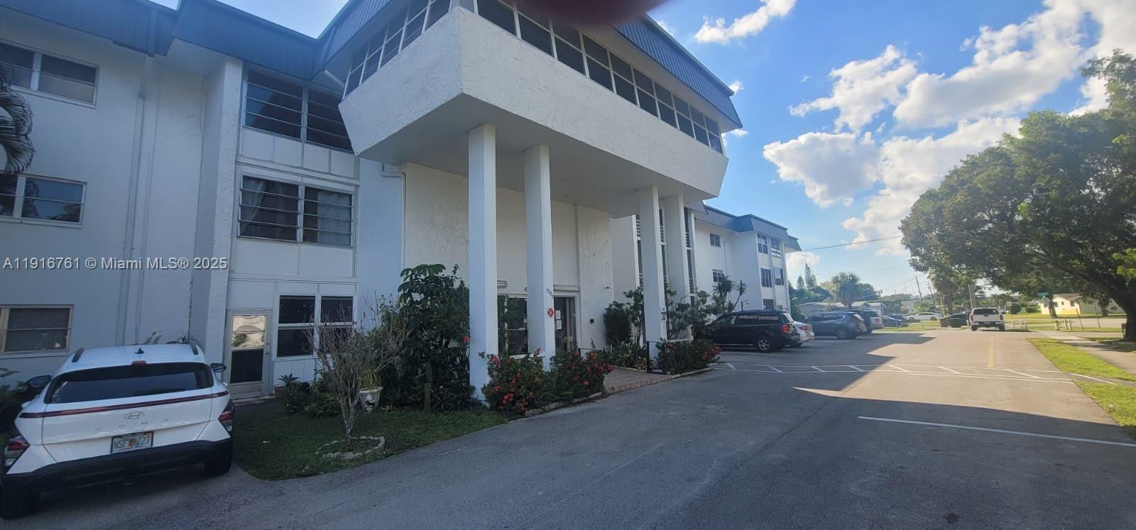 CASTLE APARTMENTS 2 CONDO - Residential