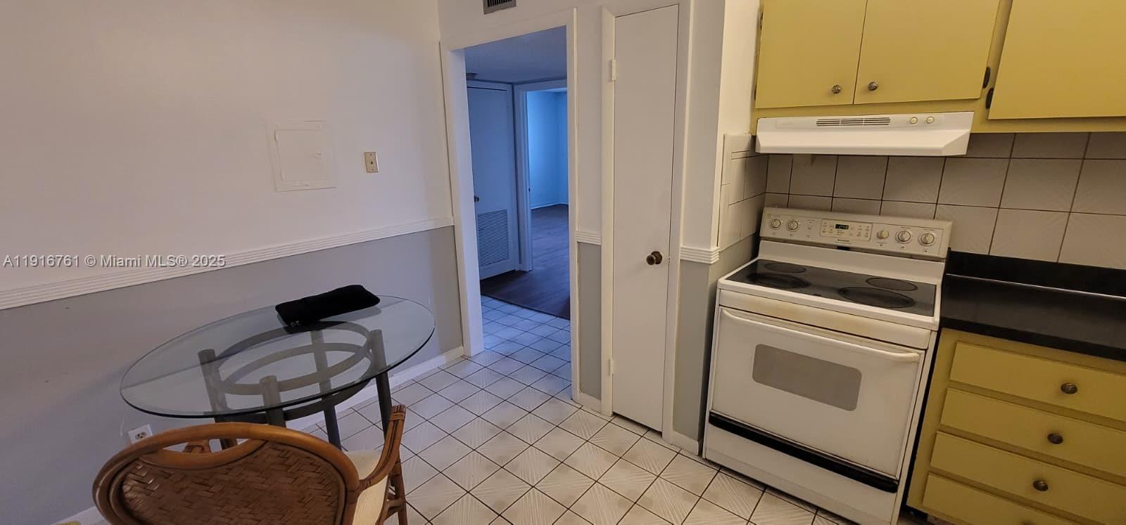 CASTLE APARTMENTS 2 CONDO - Residential