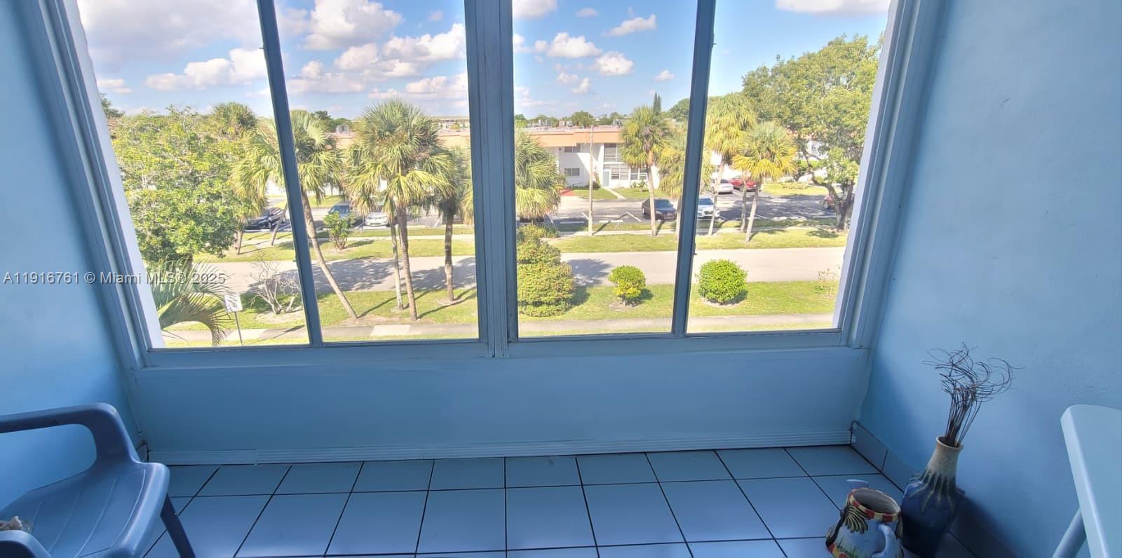 CASTLE APARTMENTS 2 CONDO - Residential