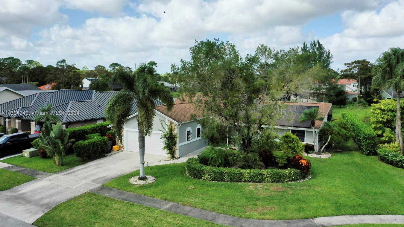 SUGAR POND MANOR OF WELLI - Residential Lease