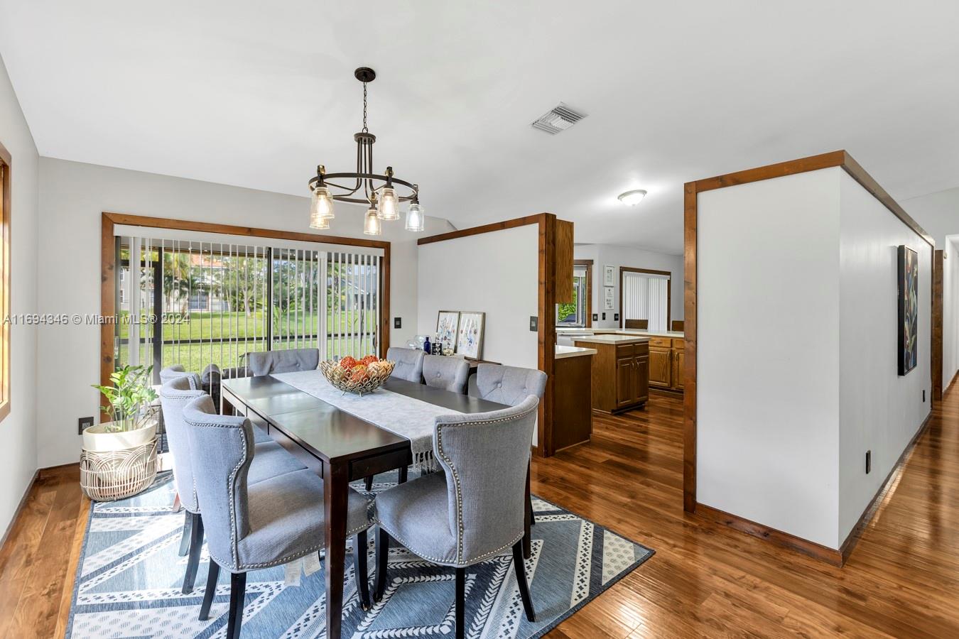 SUGAR POND MANOR OF WELLI - Residential Lease