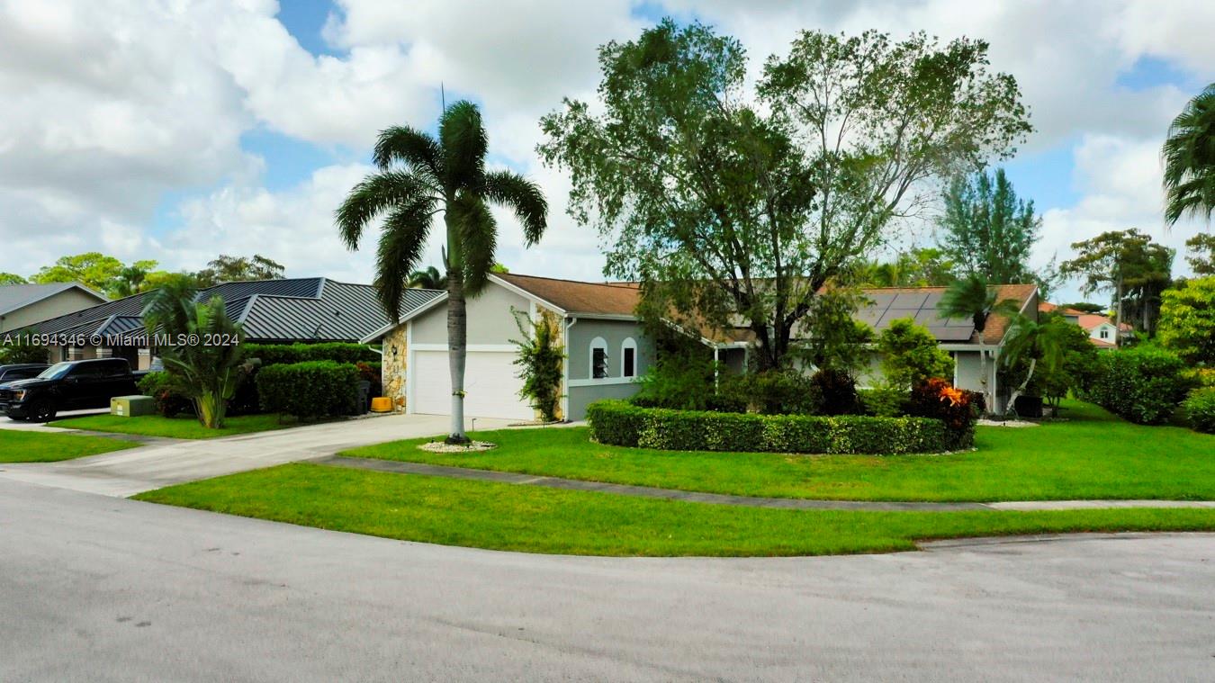 Single family home for rent!! Located in the Sugar Pond Manor neighborhood, convenient location near Wellington’s equestrian venues, shopping, dining, and top-rated schools. Featuring a spacious layout with 3 beds 2 baths, 1,965 Sqft of living space well-suited for families seeking comfort and accessibility. Home is designed for easy living, with an open-concept kitchen, modern appliances, and large windows that bring in ample natural light. Additional amenities include a private patio and access to nearby parks and recreation areas with some biking routs, adding outdoor space for relaxation or entertaining. Local amenities: grocery stores, restaurants, and public parks within a short driving distance. Pets ok. Easy to show.