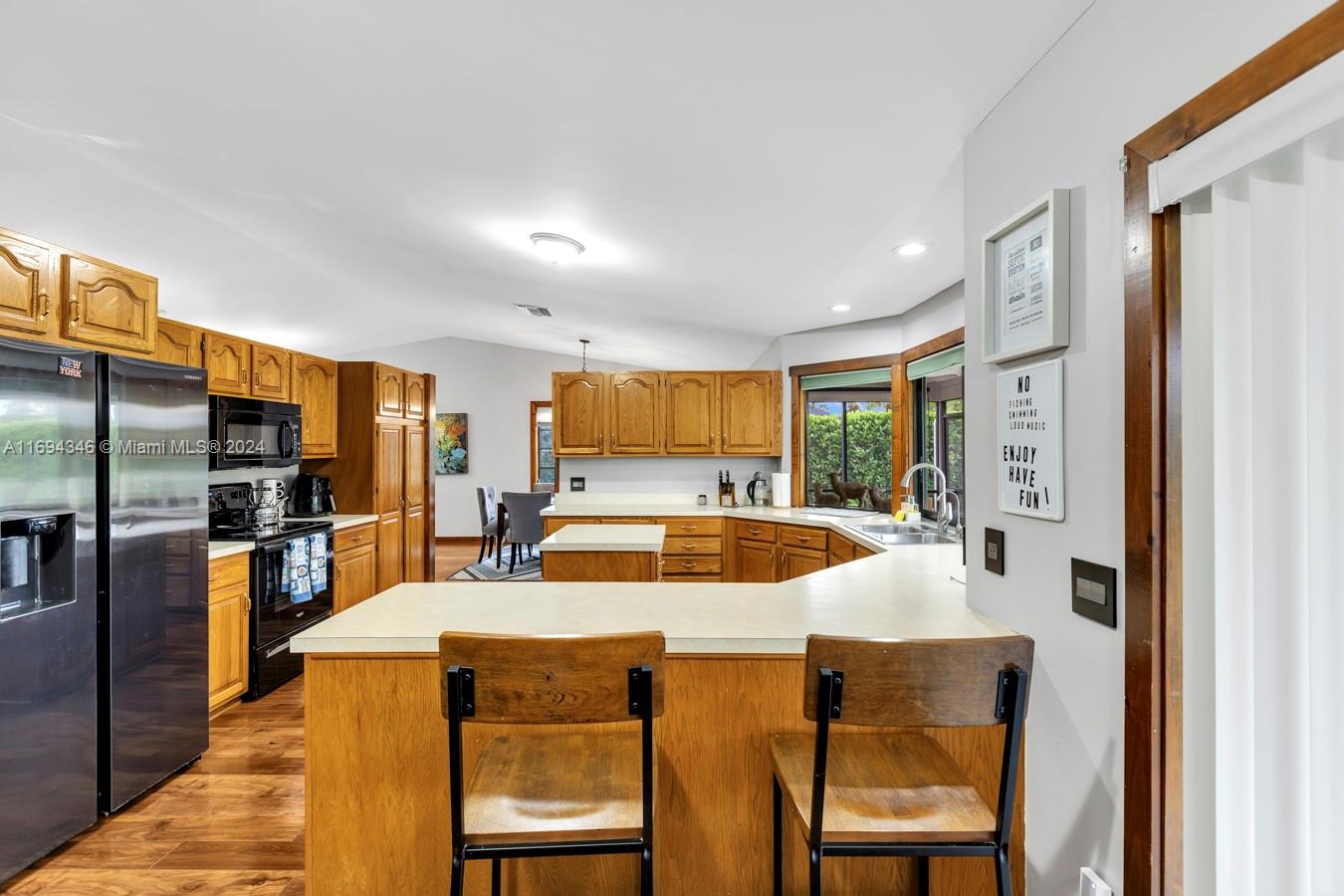 SUGAR POND MANOR OF WELLI - Residential Lease