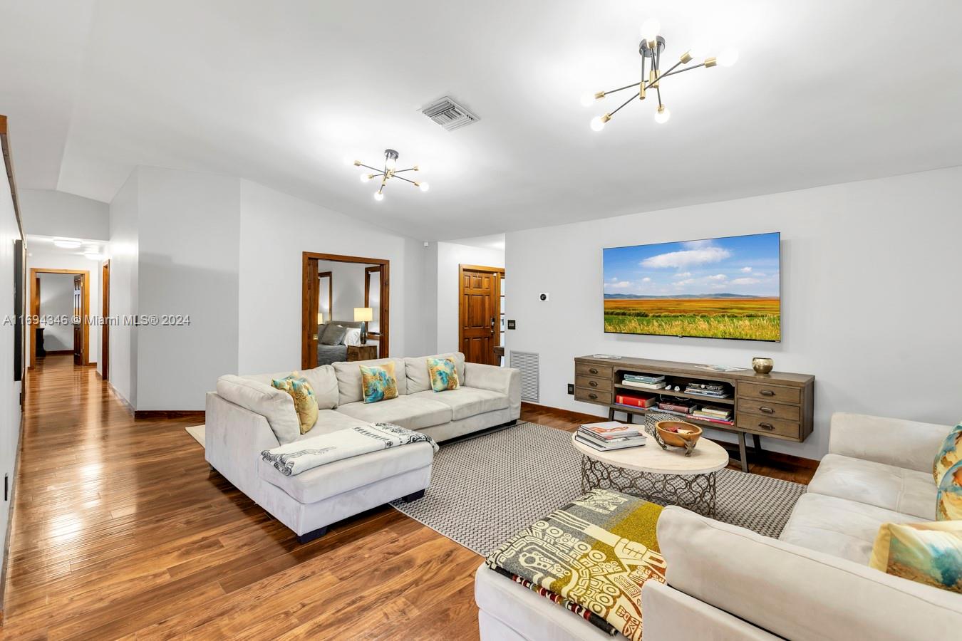 SUGAR POND MANOR OF WELLI - Residential Lease