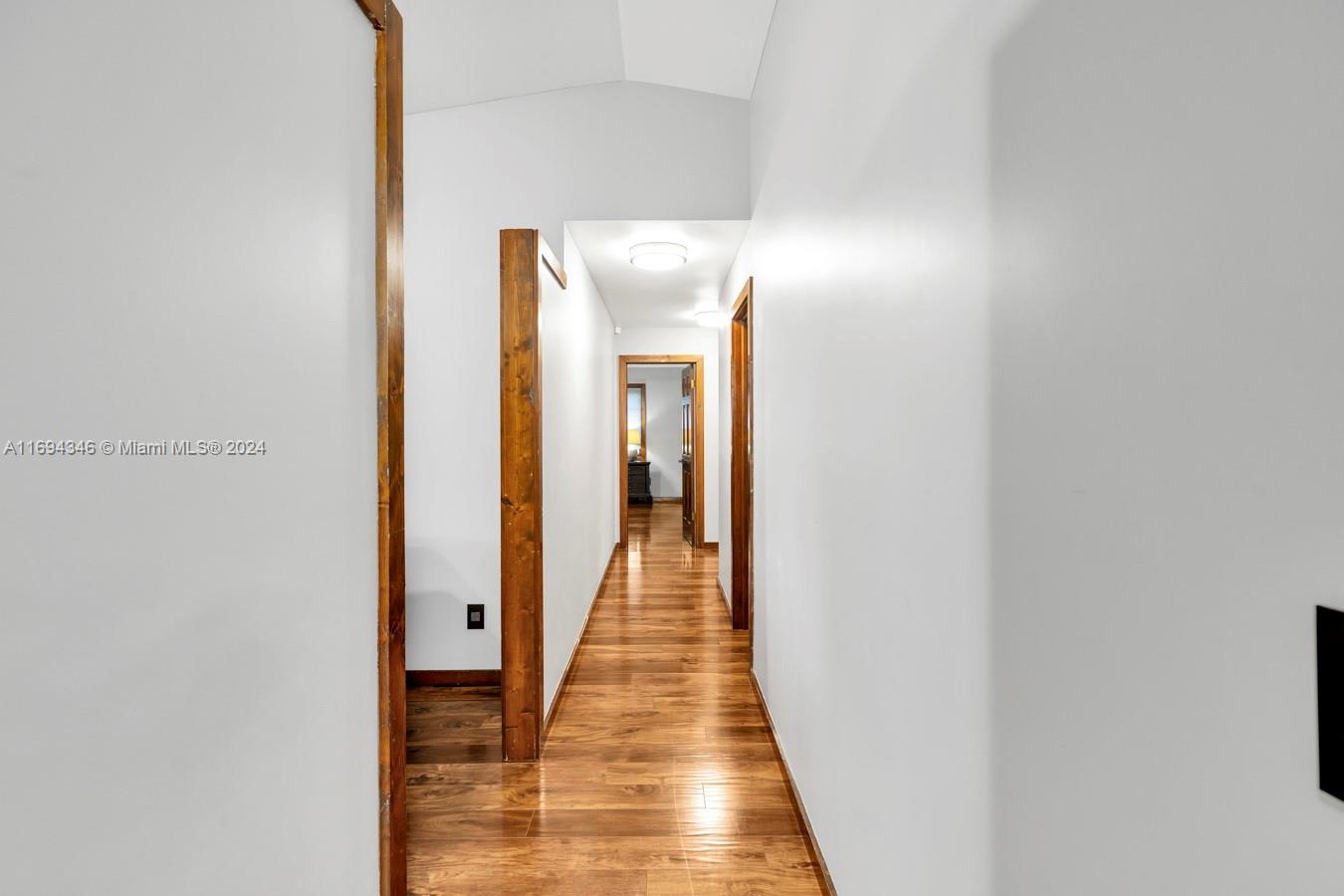 SUGAR POND MANOR OF WELLI - Residential Lease