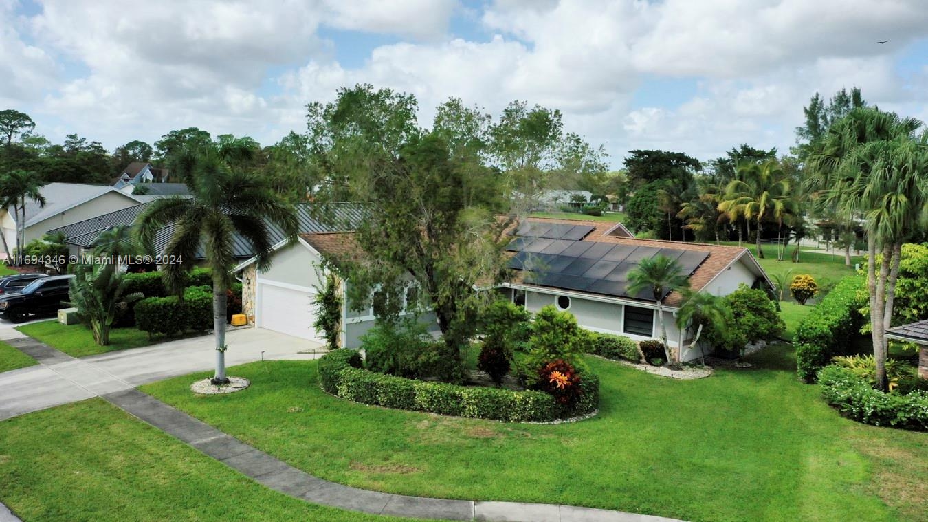 SUGAR POND MANOR OF WELLI - Residential Lease