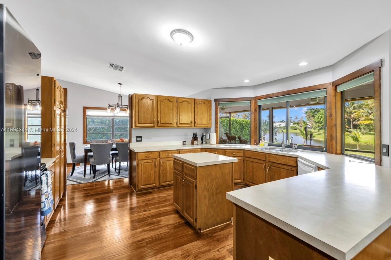 SUGAR POND MANOR OF WELLI - Residential Lease