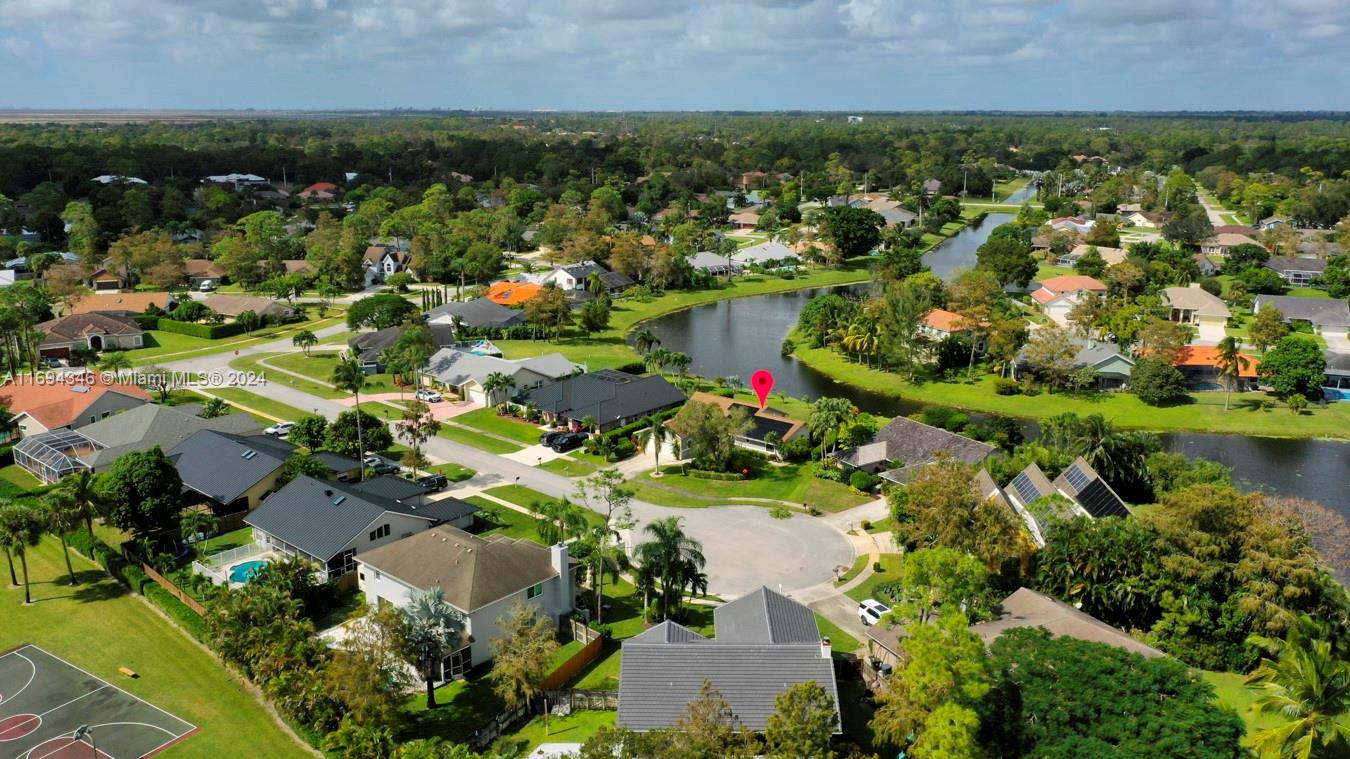 SUGAR POND MANOR OF WELLI - Residential Lease