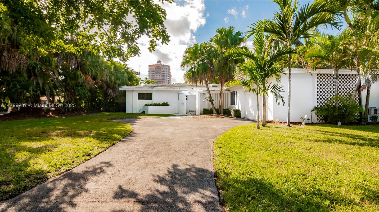 10 Prospect Dr