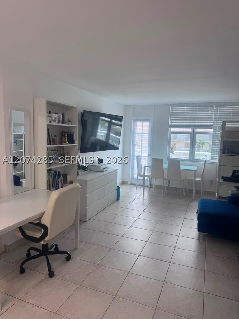 1913 S Ocean Dr 422