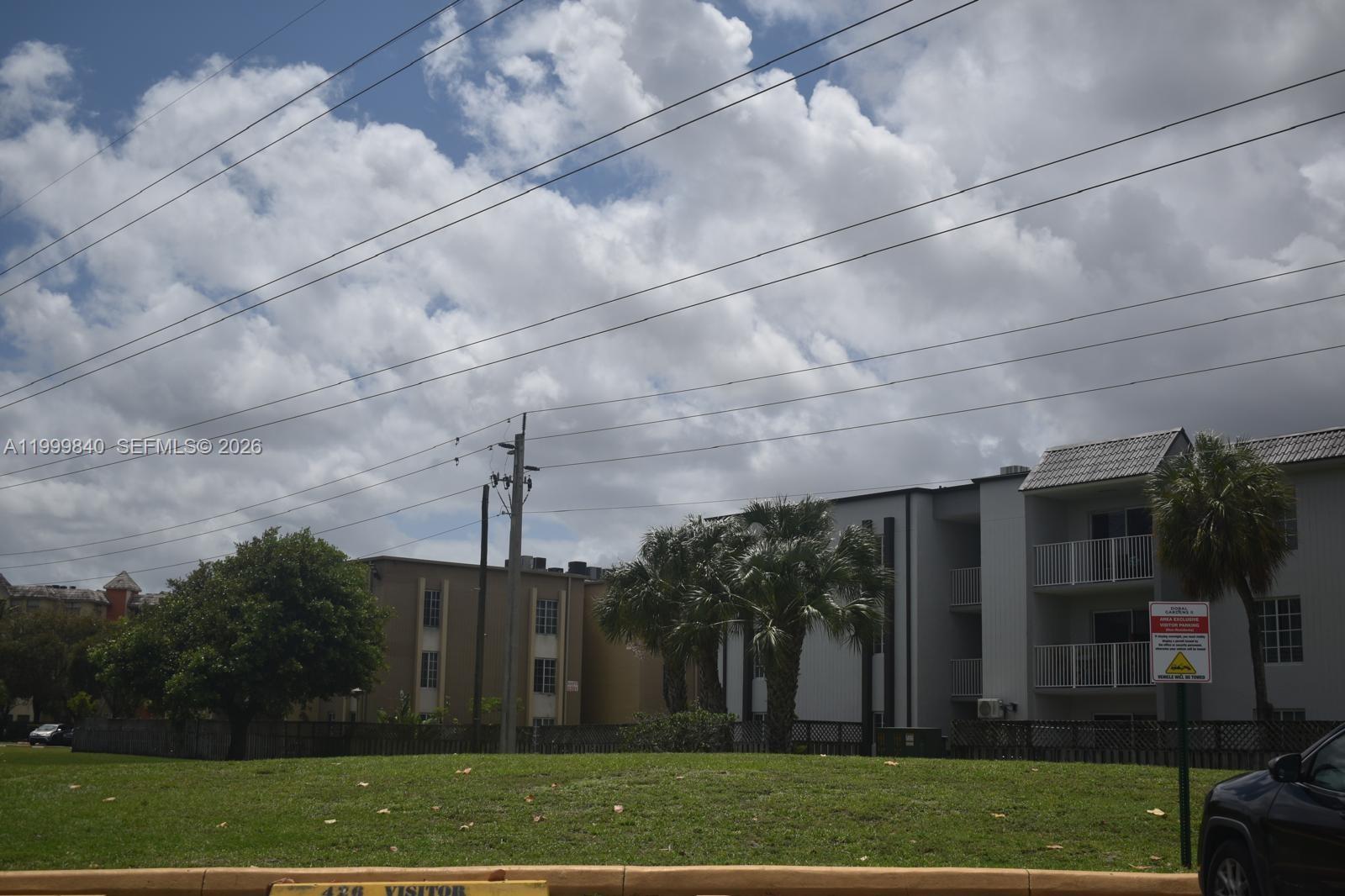 DORAL GARDENS II CONDO - Residential Lease