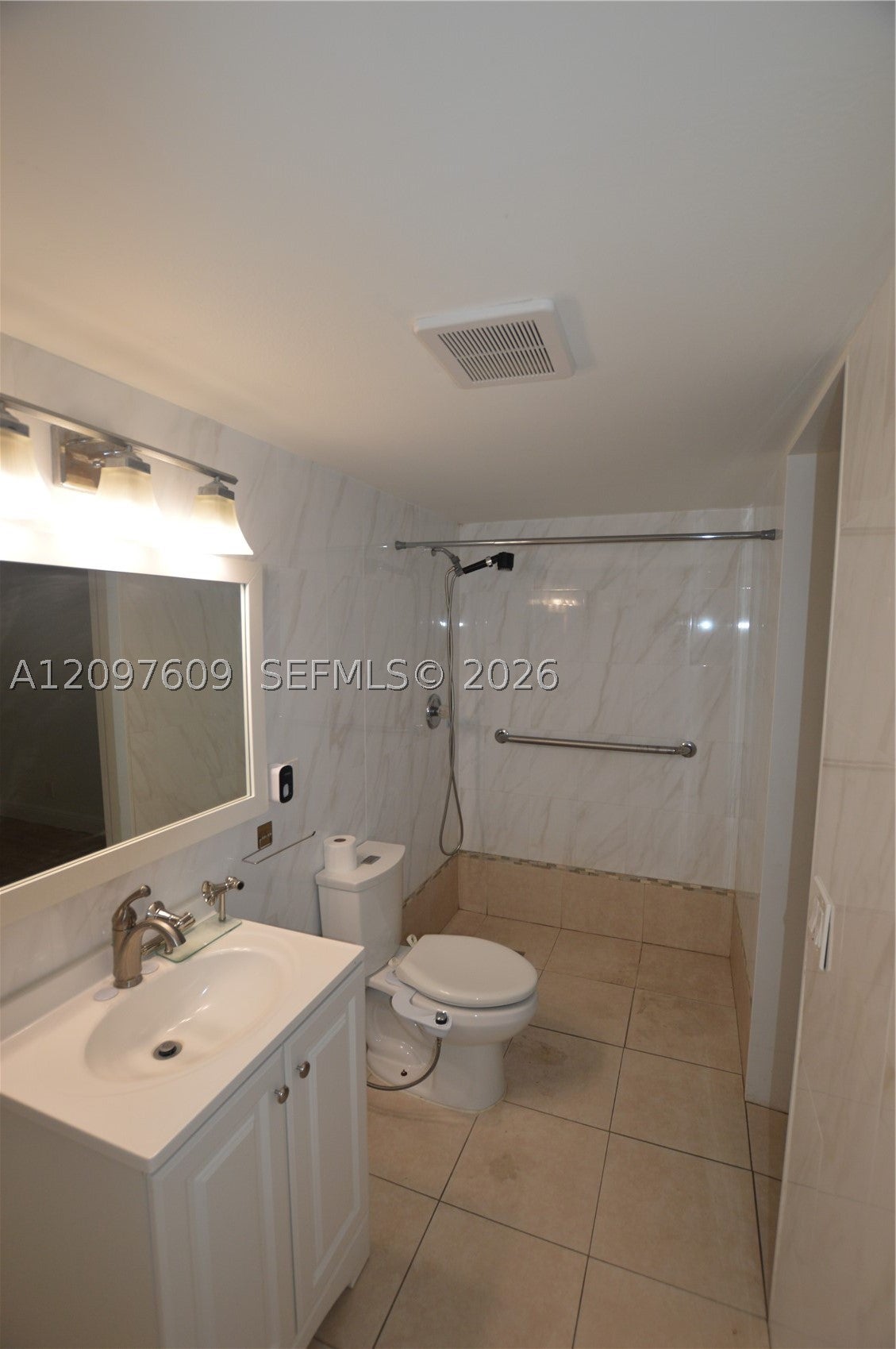 425 SE 11th Ter 403