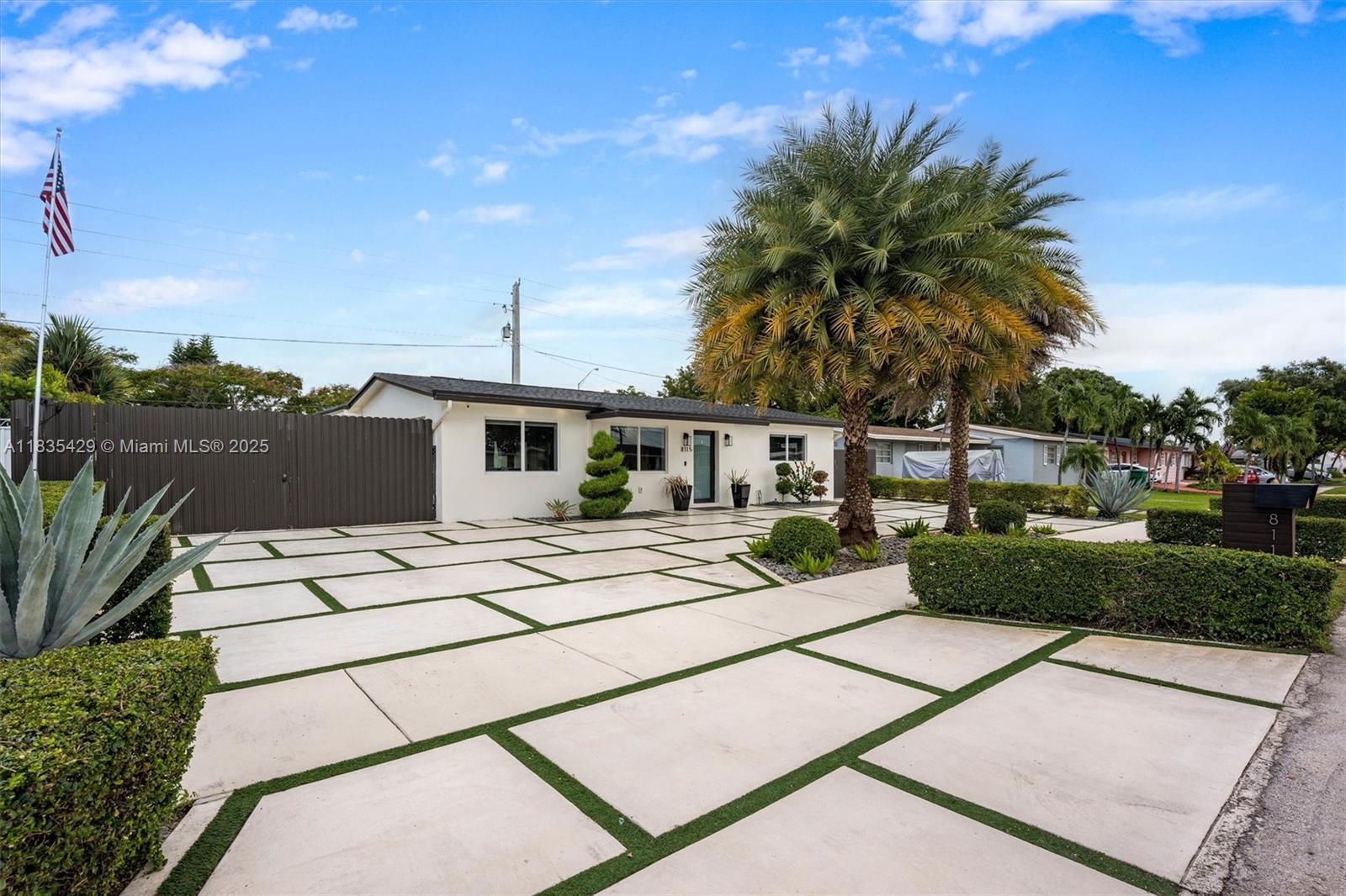 8115 NW 185th Ter