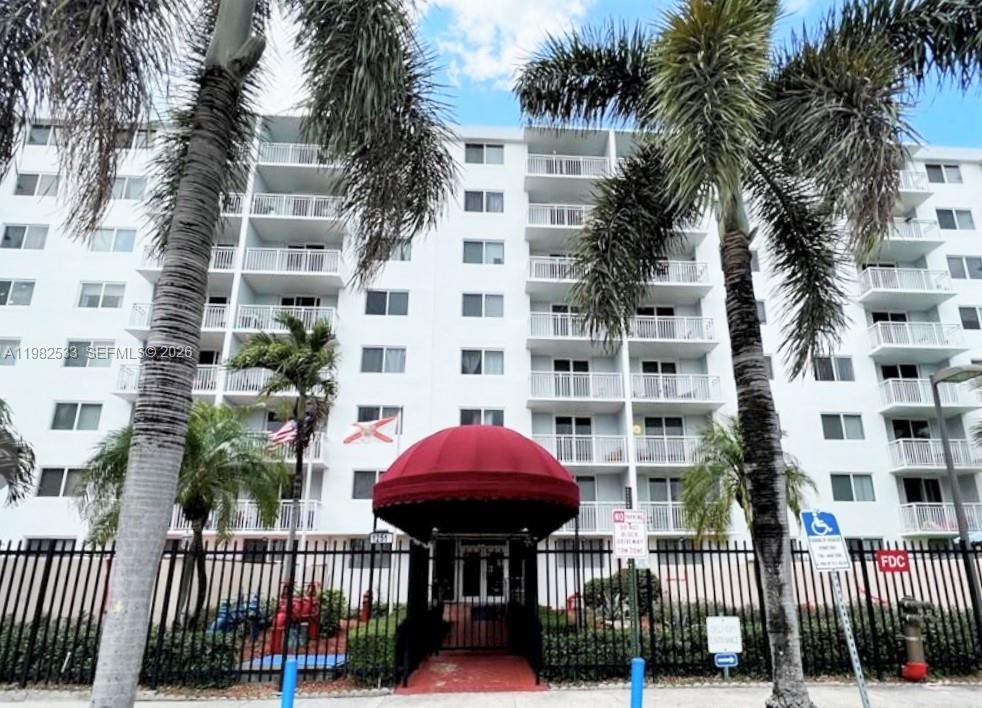 HARBOUR POINTE OF MIAMI C - Residential Lease