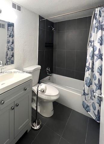 HARBOUR POINTE OF MIAMI C - Residential Lease