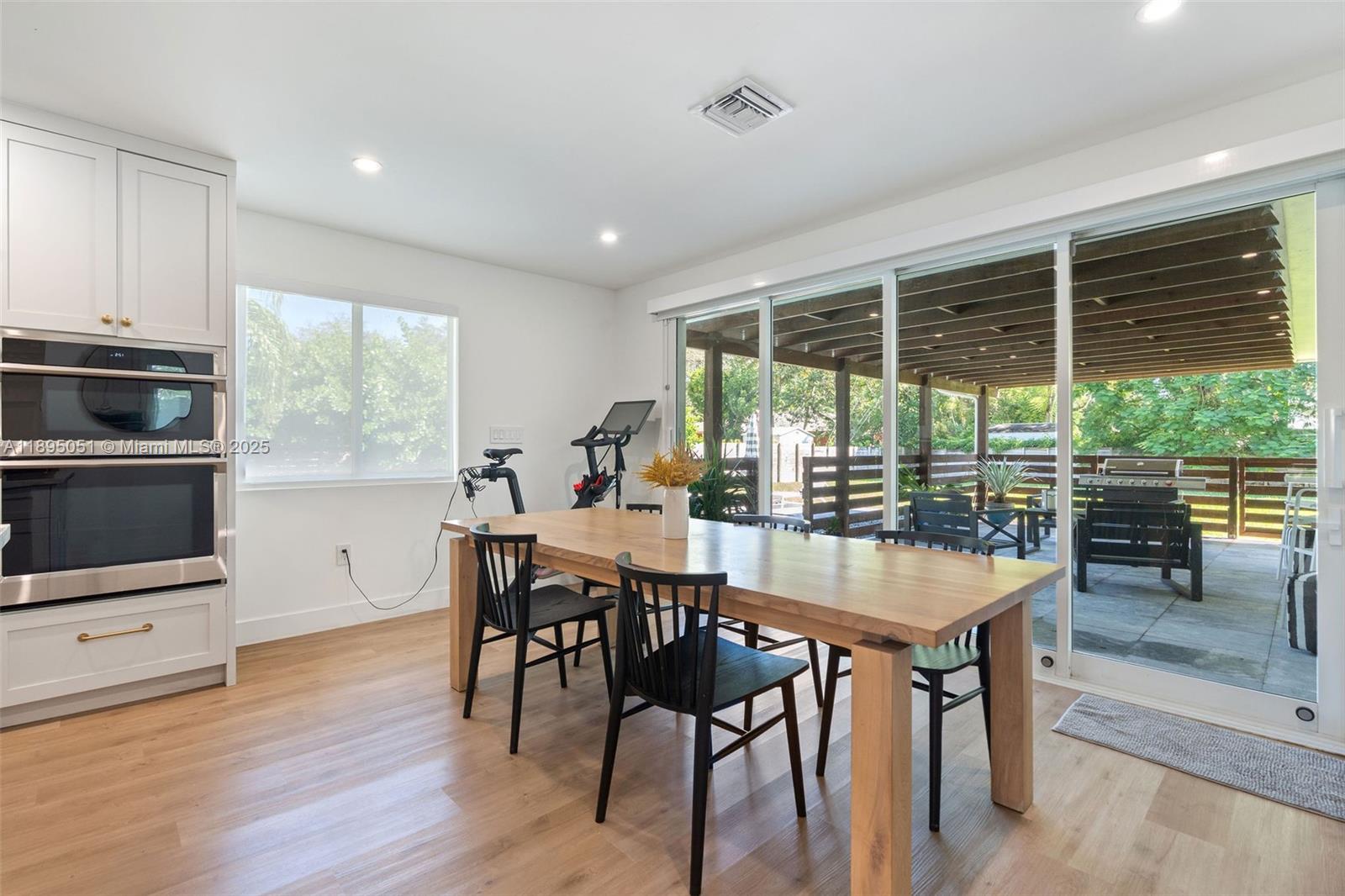 KENDAL RANCHES - Residential Lease