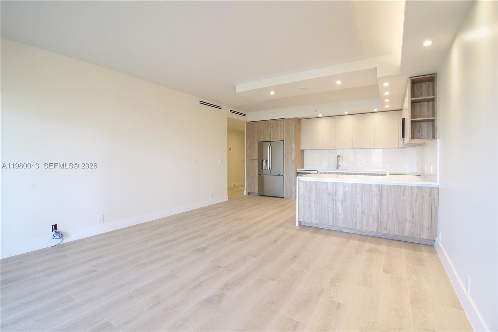 THE EMERALDBAY @ KEY COLO - Residential