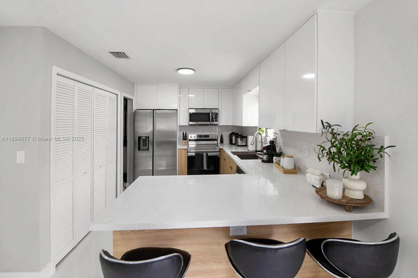 SILVER PALM PARK - Residential