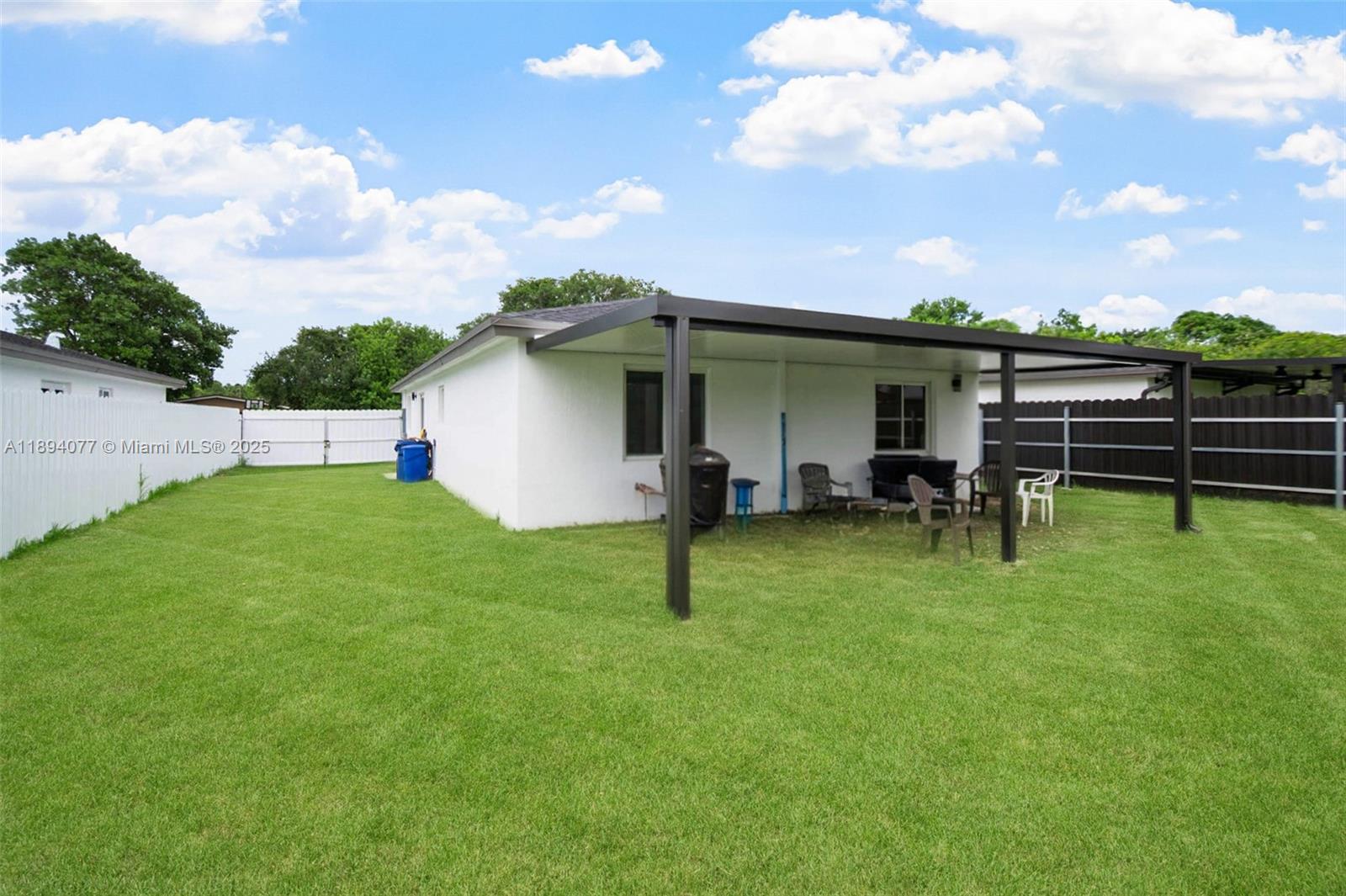 SILVER PALM PARK - Residential