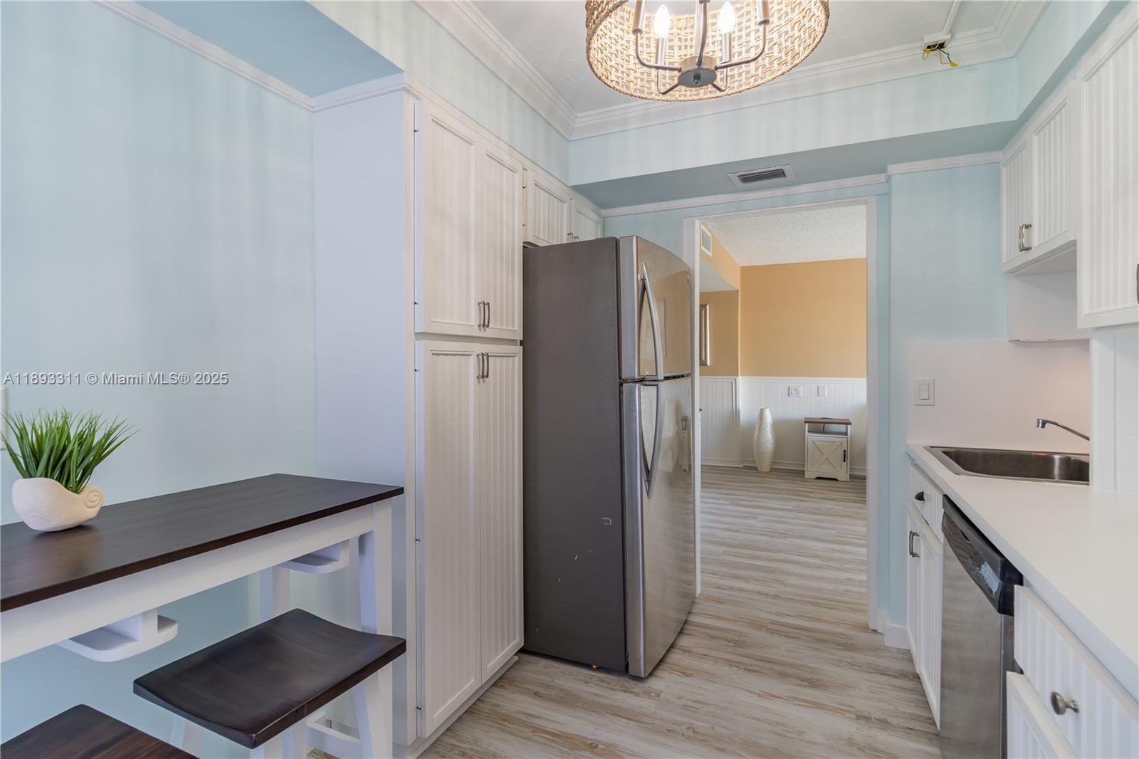 BAYSHORE TERRACE CONDO - Residential