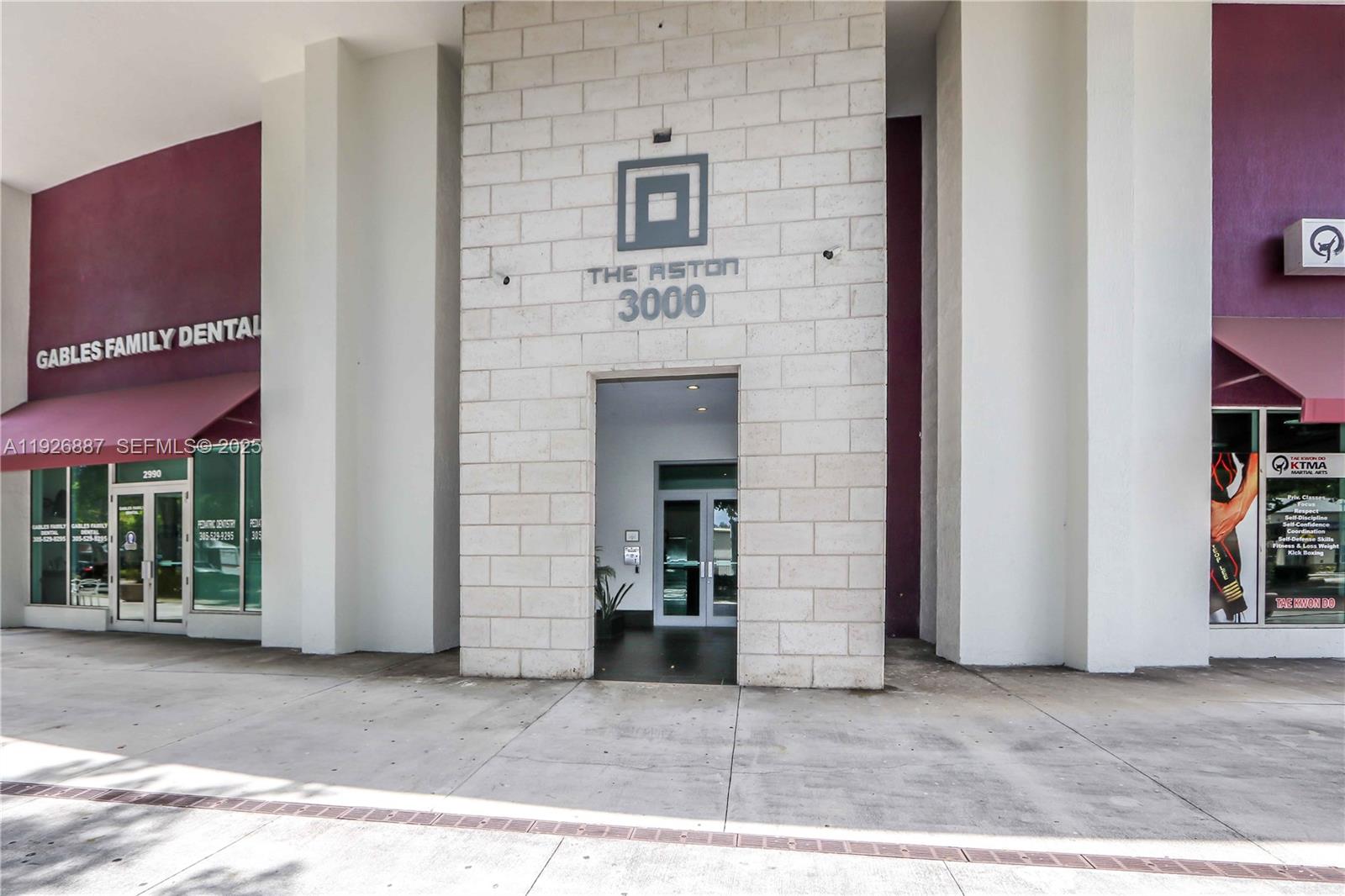 THE ASTON CONDO - Residential Lease