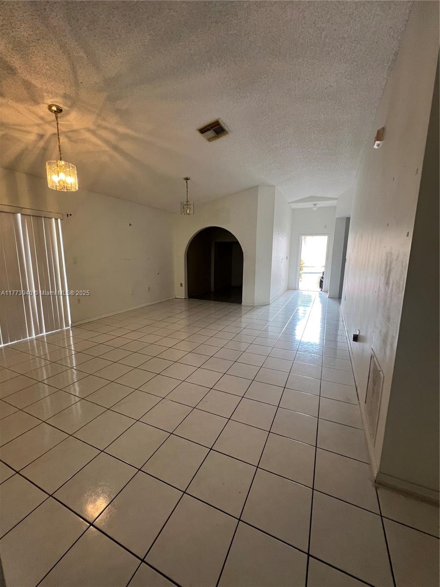 FOREST LAKES GARDENS SEC - Residential