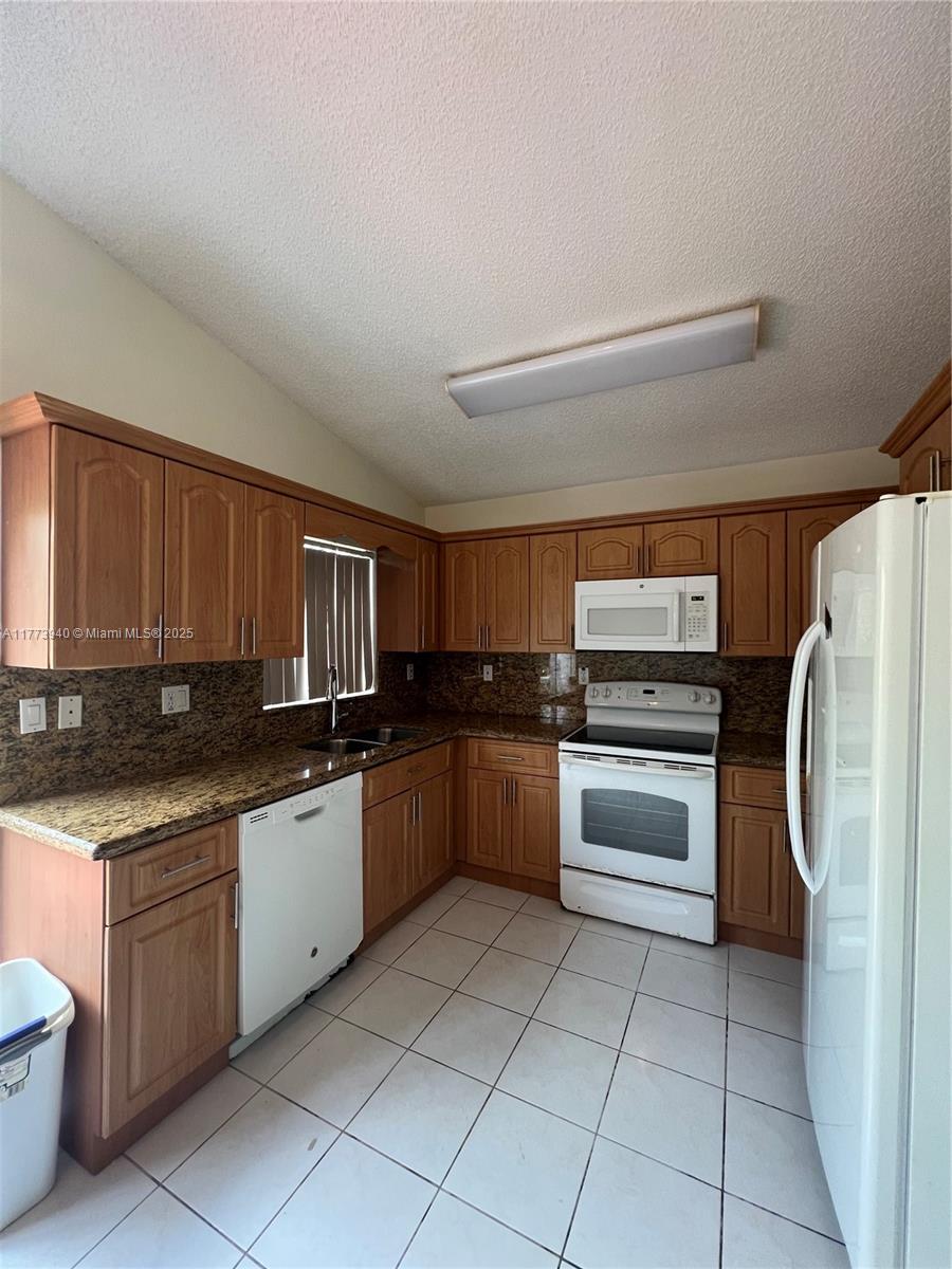 FOREST LAKES GARDENS SEC - Residential