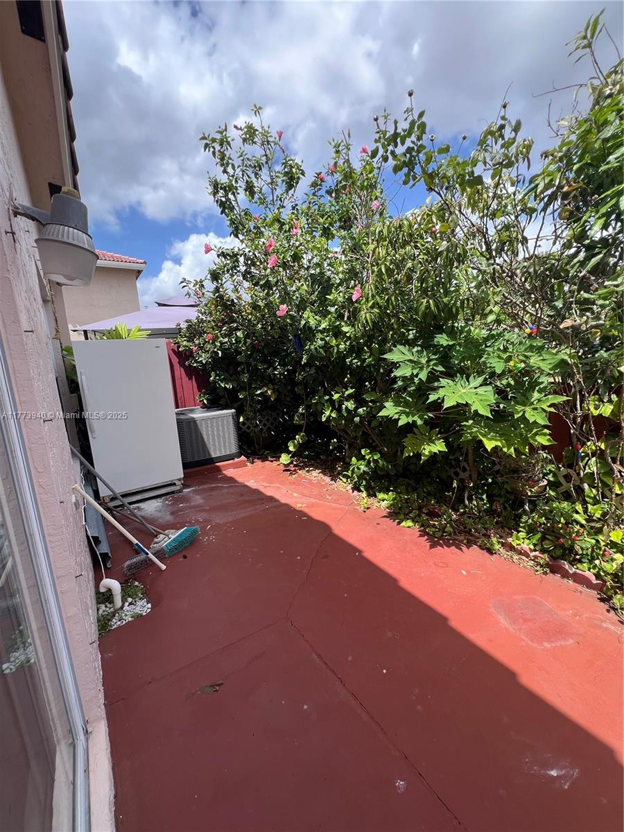 FOREST LAKES GARDENS SEC - Residential