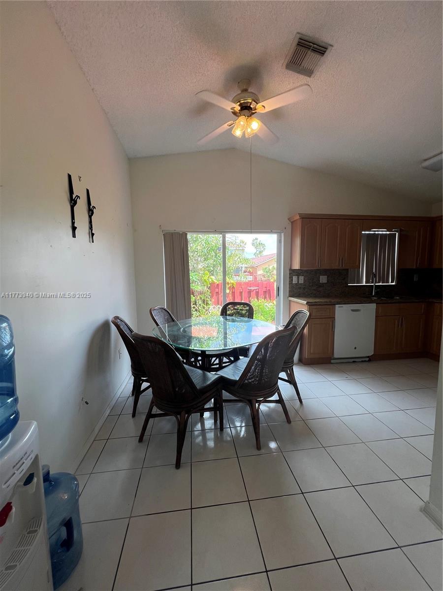 FOREST LAKES GARDENS SEC - Residential