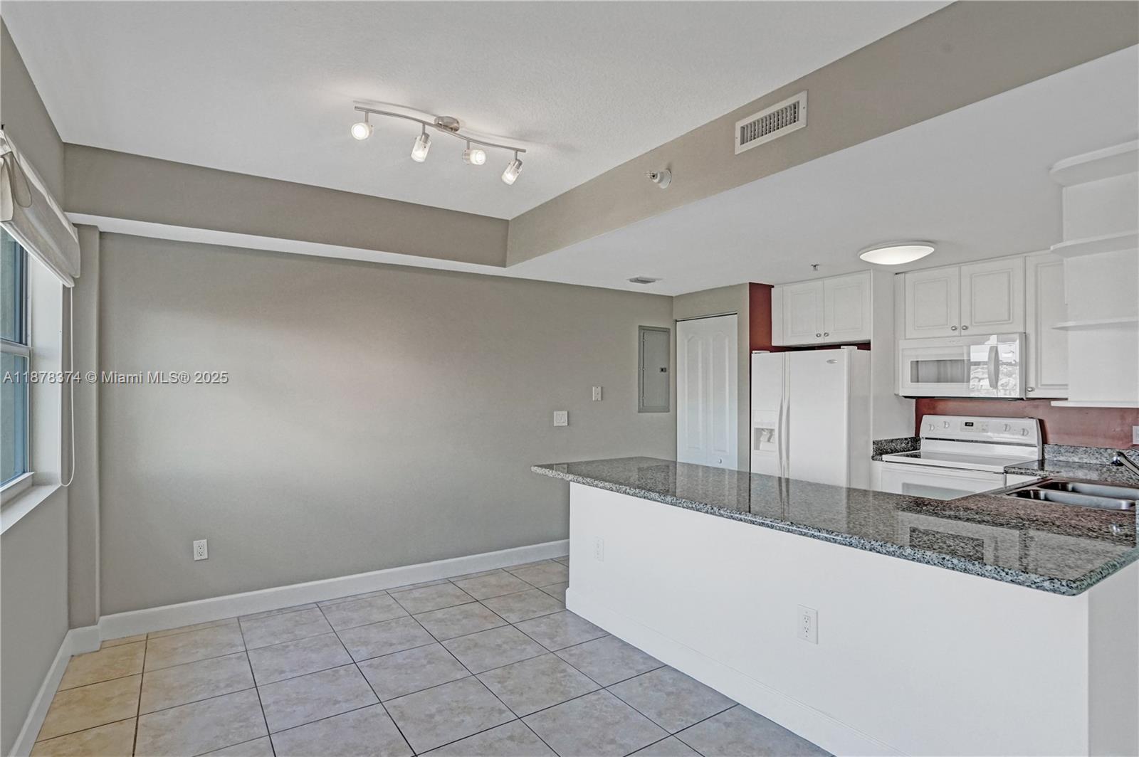 GABLES VIEW CONDO - Residential Lease