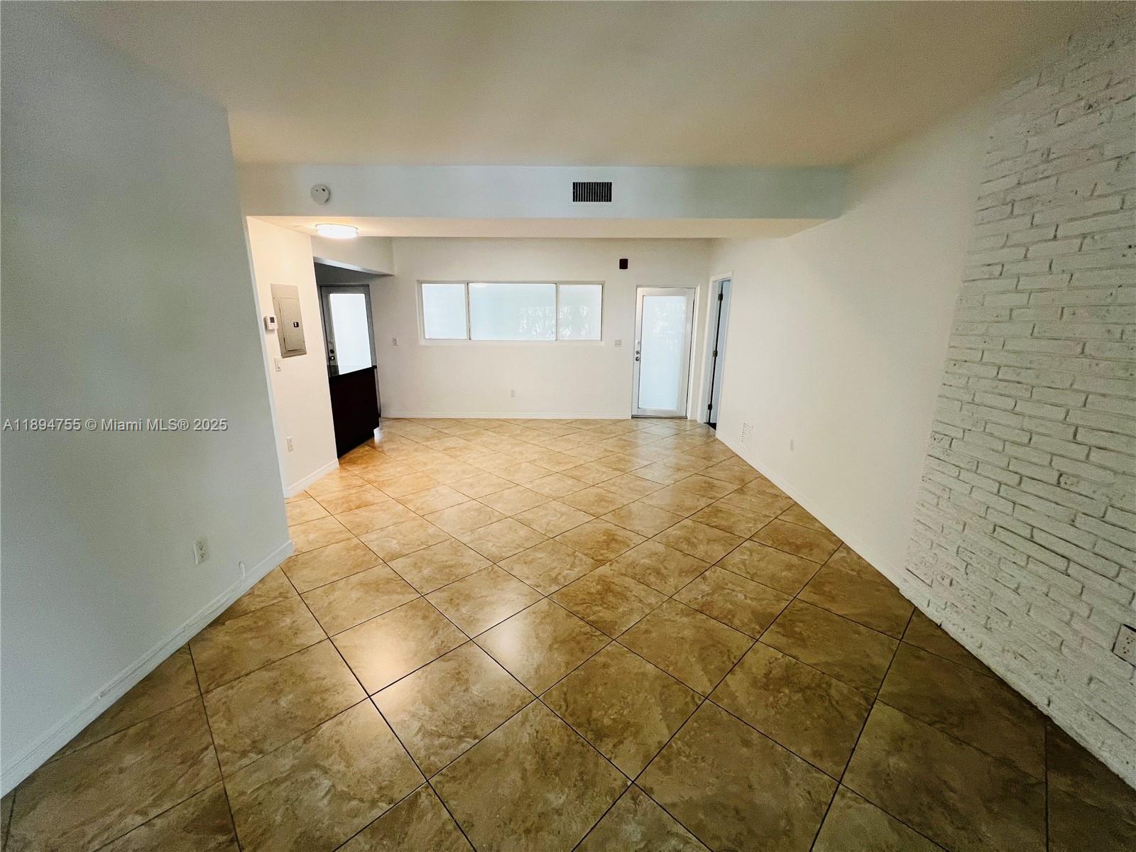OCEANSIDE SEC ISLE OF NOR - Residential Lease