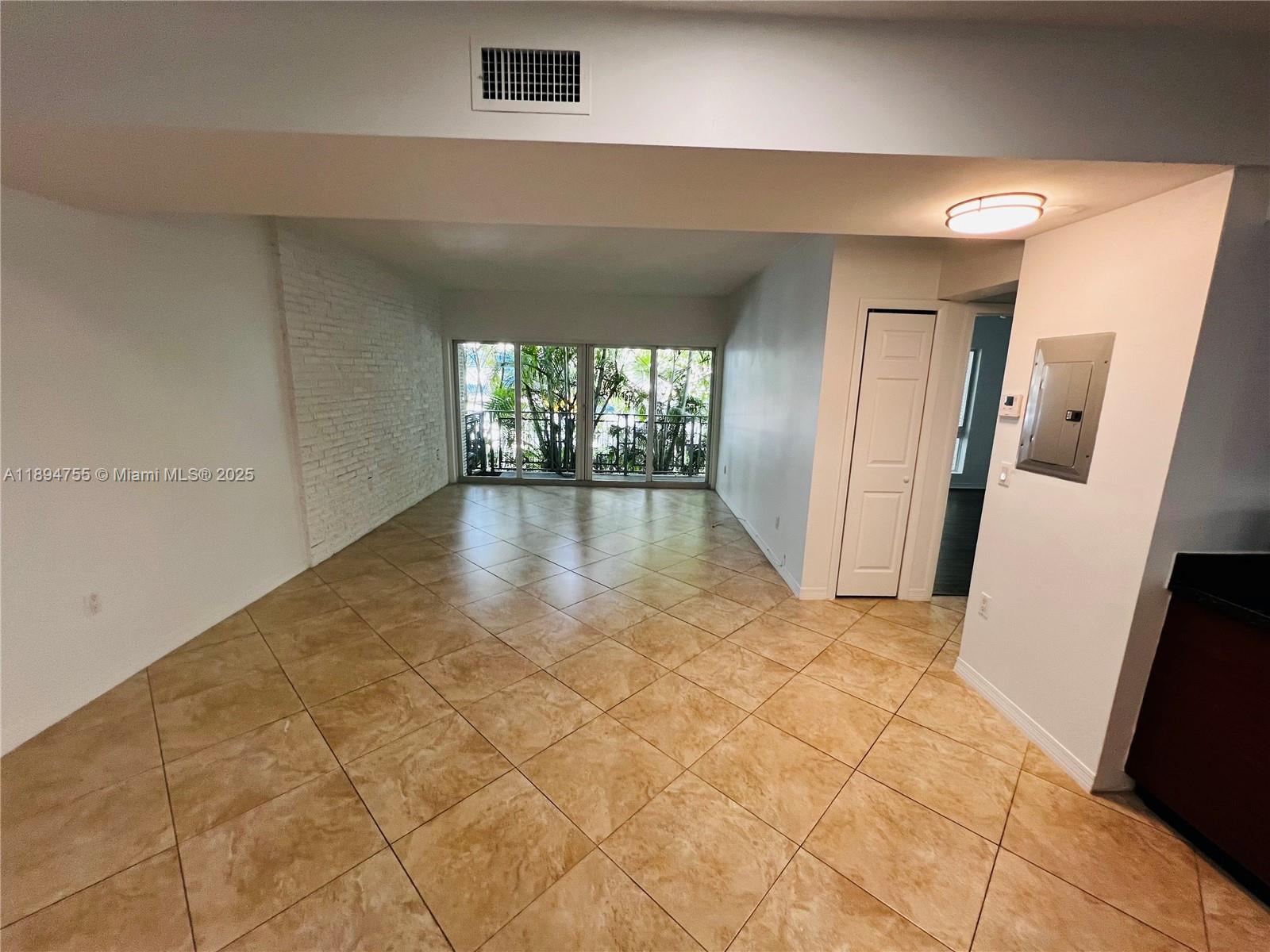 OCEANSIDE SEC ISLE OF NOR - Residential Lease