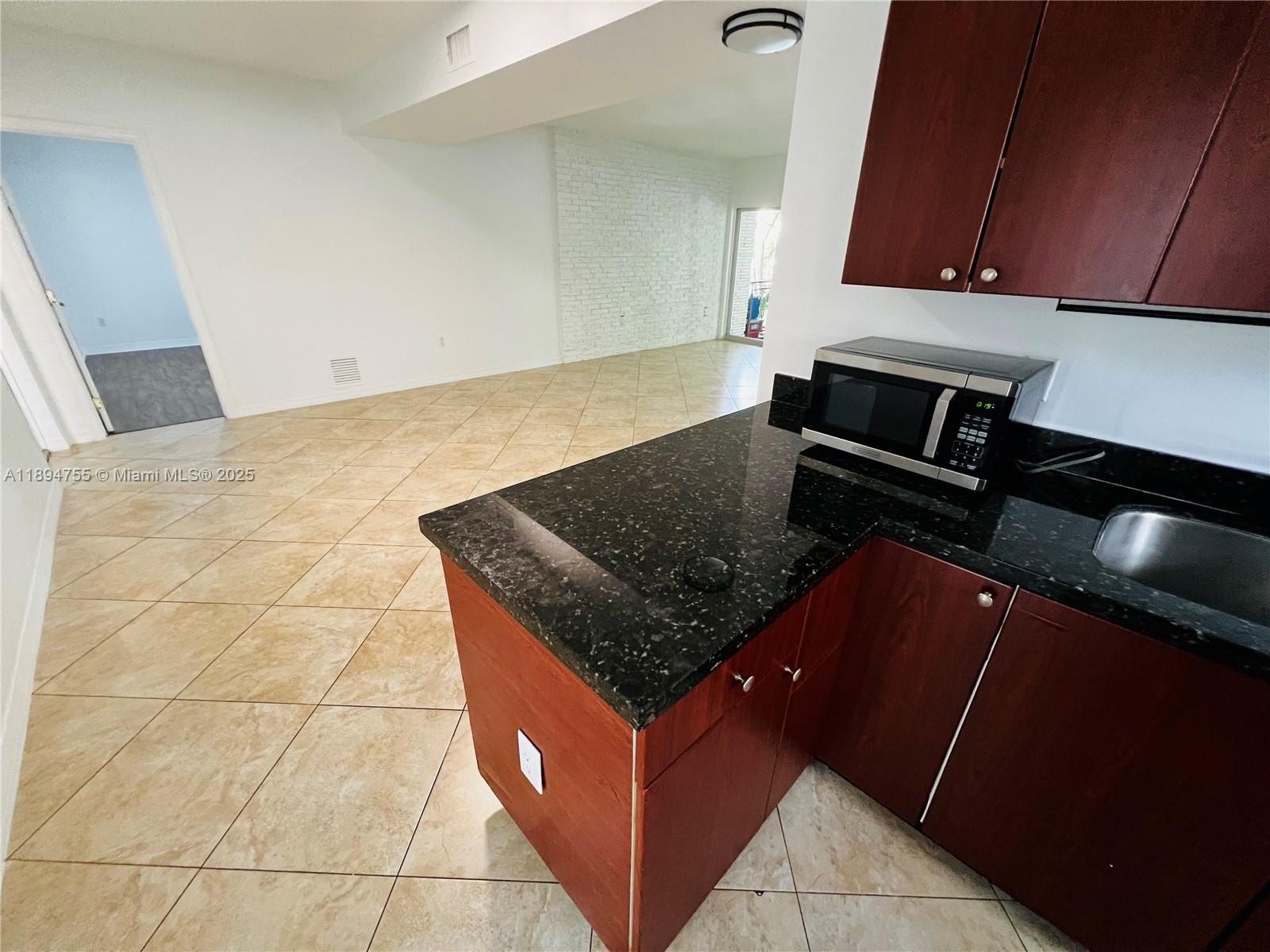 OCEANSIDE SEC ISLE OF NOR - Residential Lease