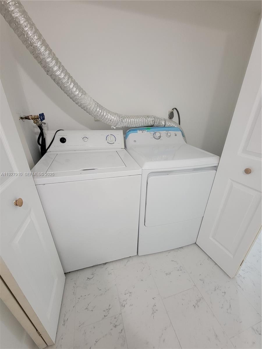 LAS VISTAS AT DORAL CONDO - Residential Lease