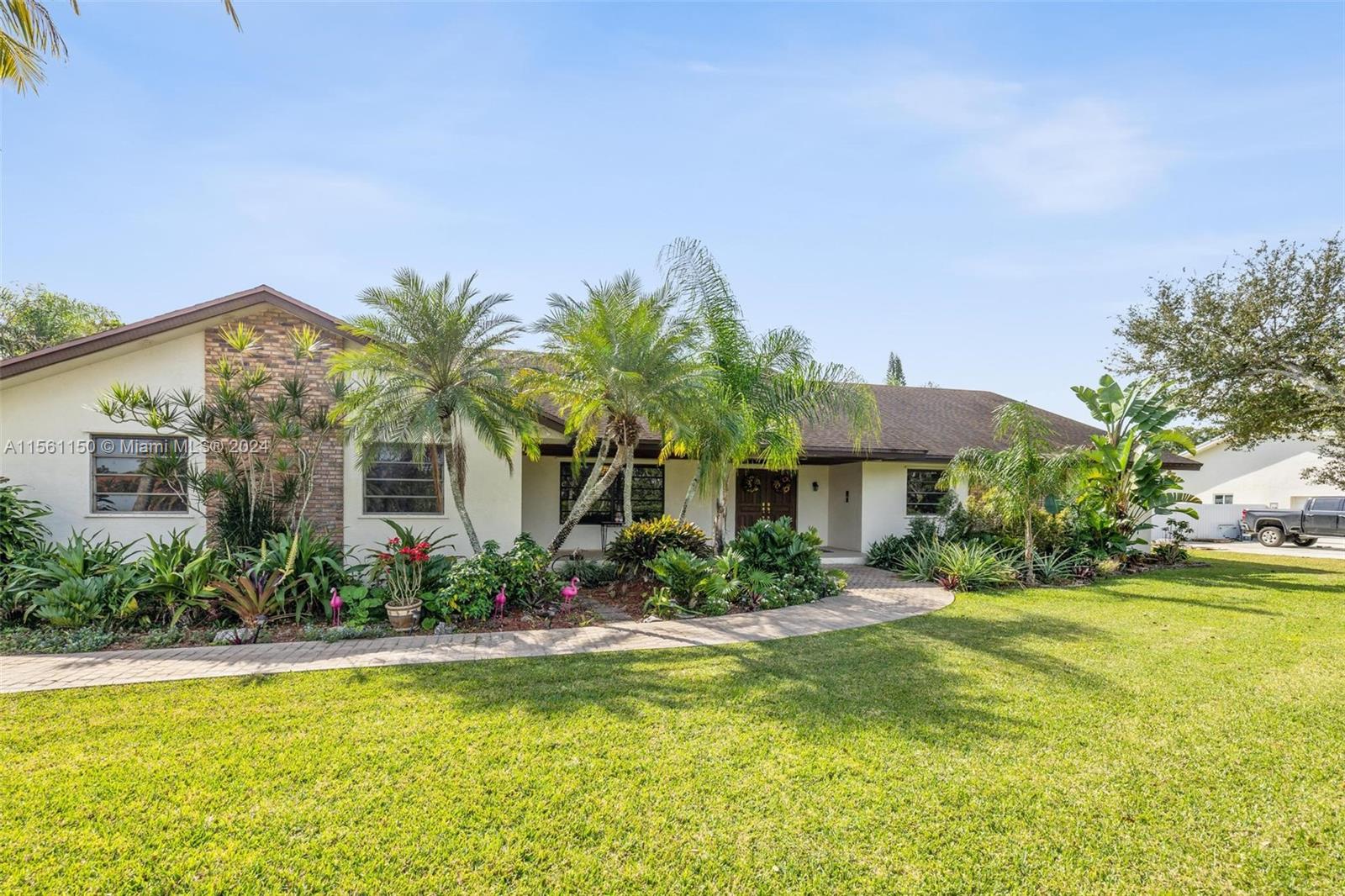 Photo 1 of 16860 Sw 274th St St, Homestead, Florida, $999,000, Web #: 11561150